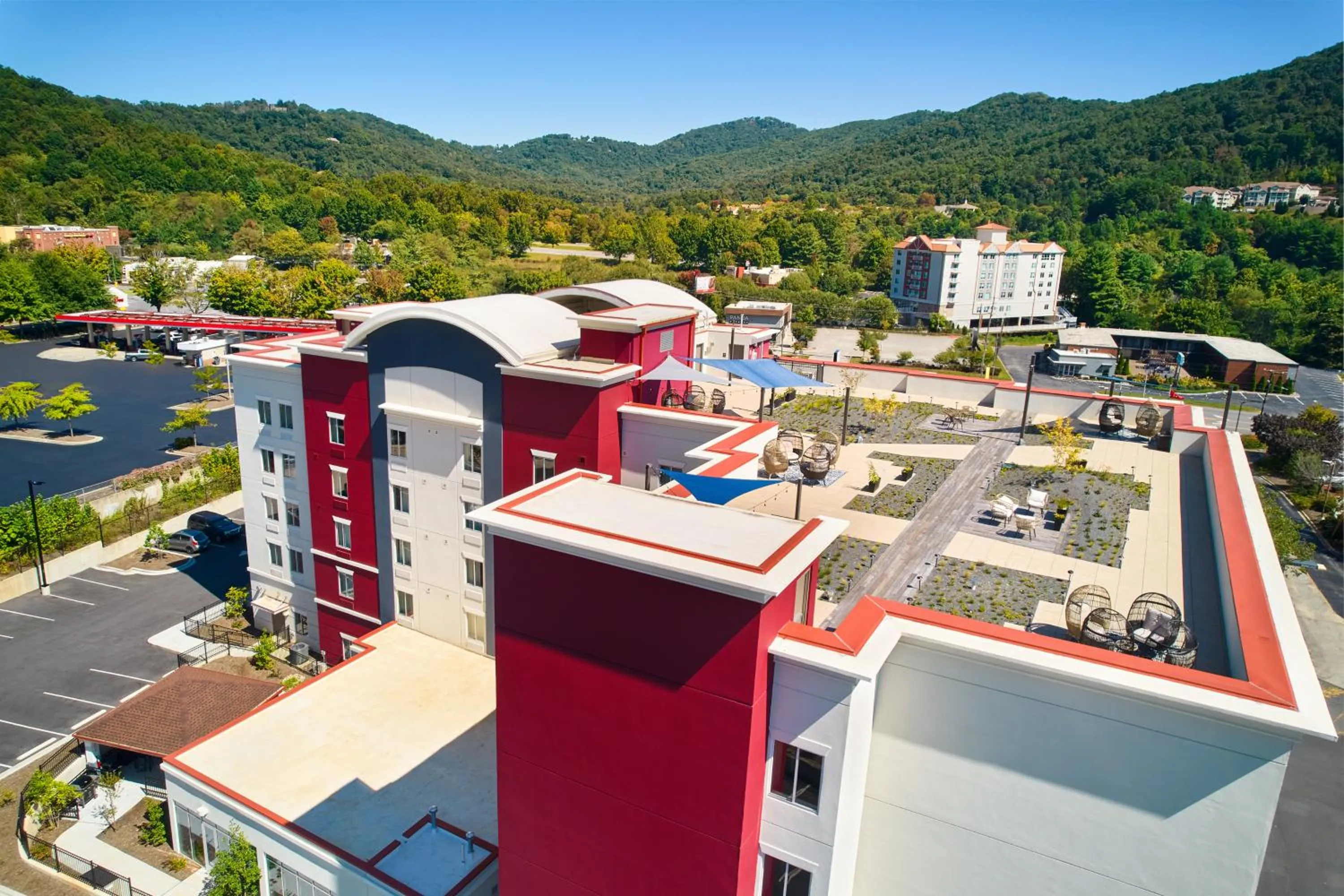 Property building in Candlewood Suites - Asheville Downtown by IHG