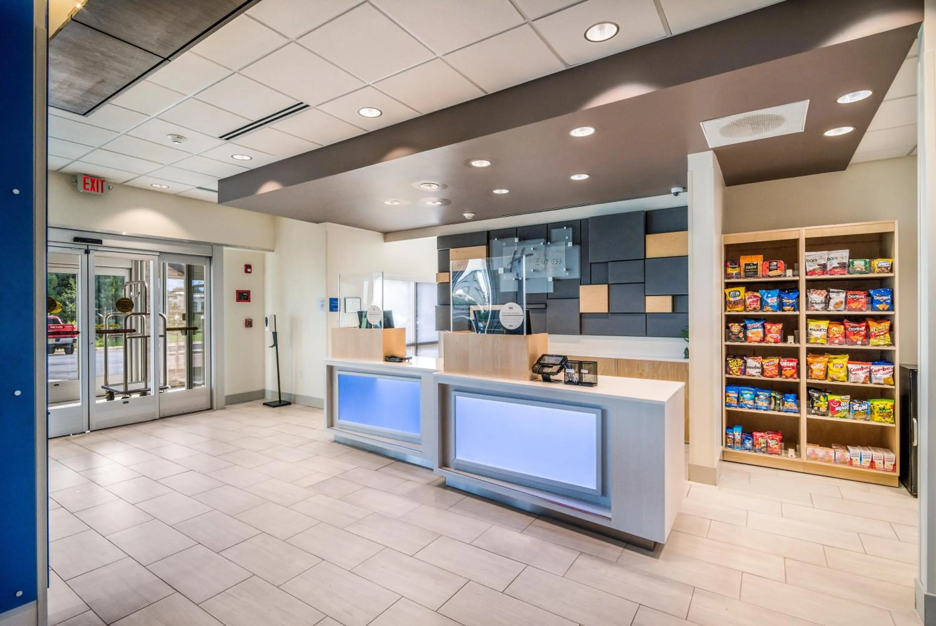 Lobby or reception in Holiday Inn Express & Suites - Asheboro by IHG