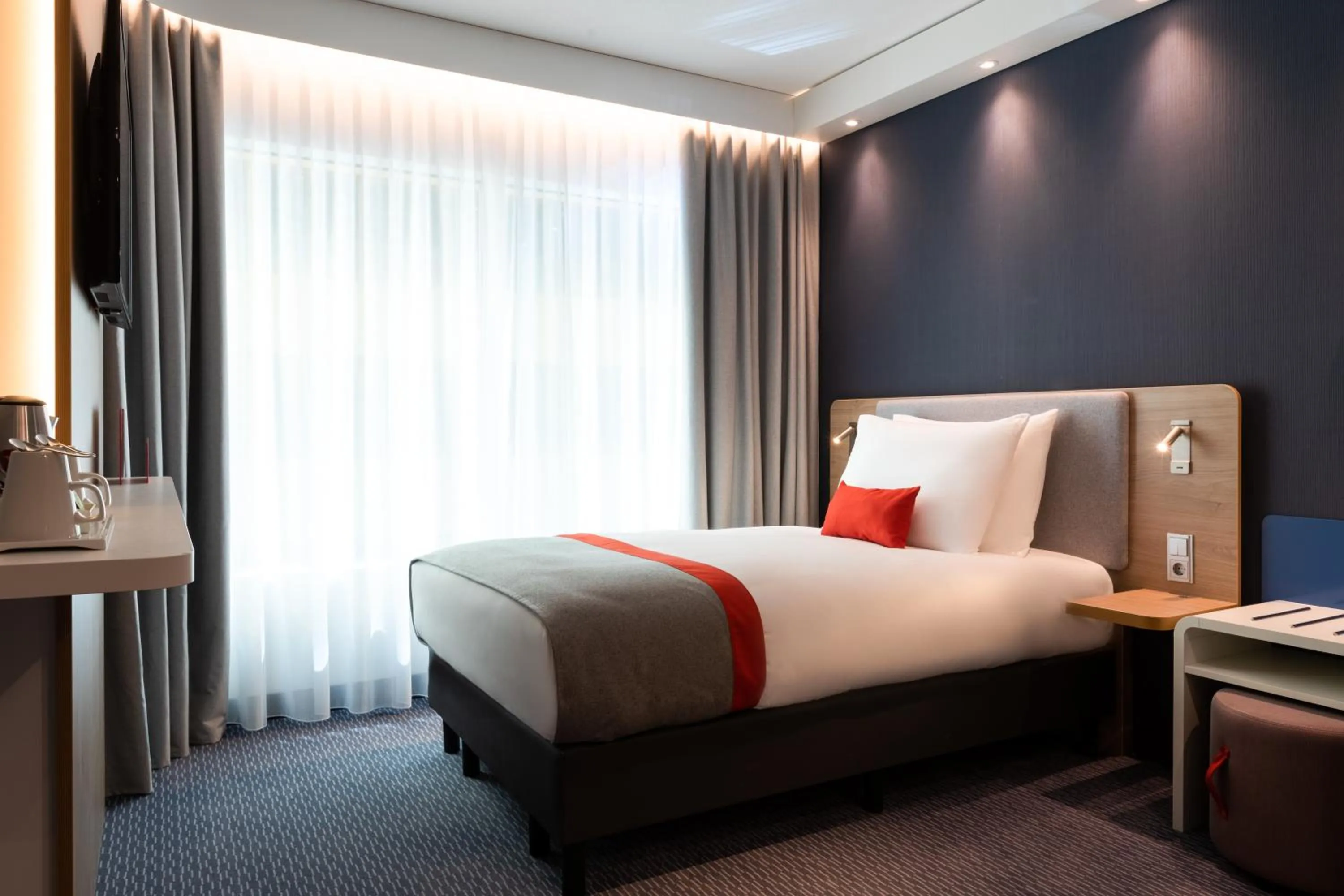 Bed in Holiday Inn Express - Almere by IHG