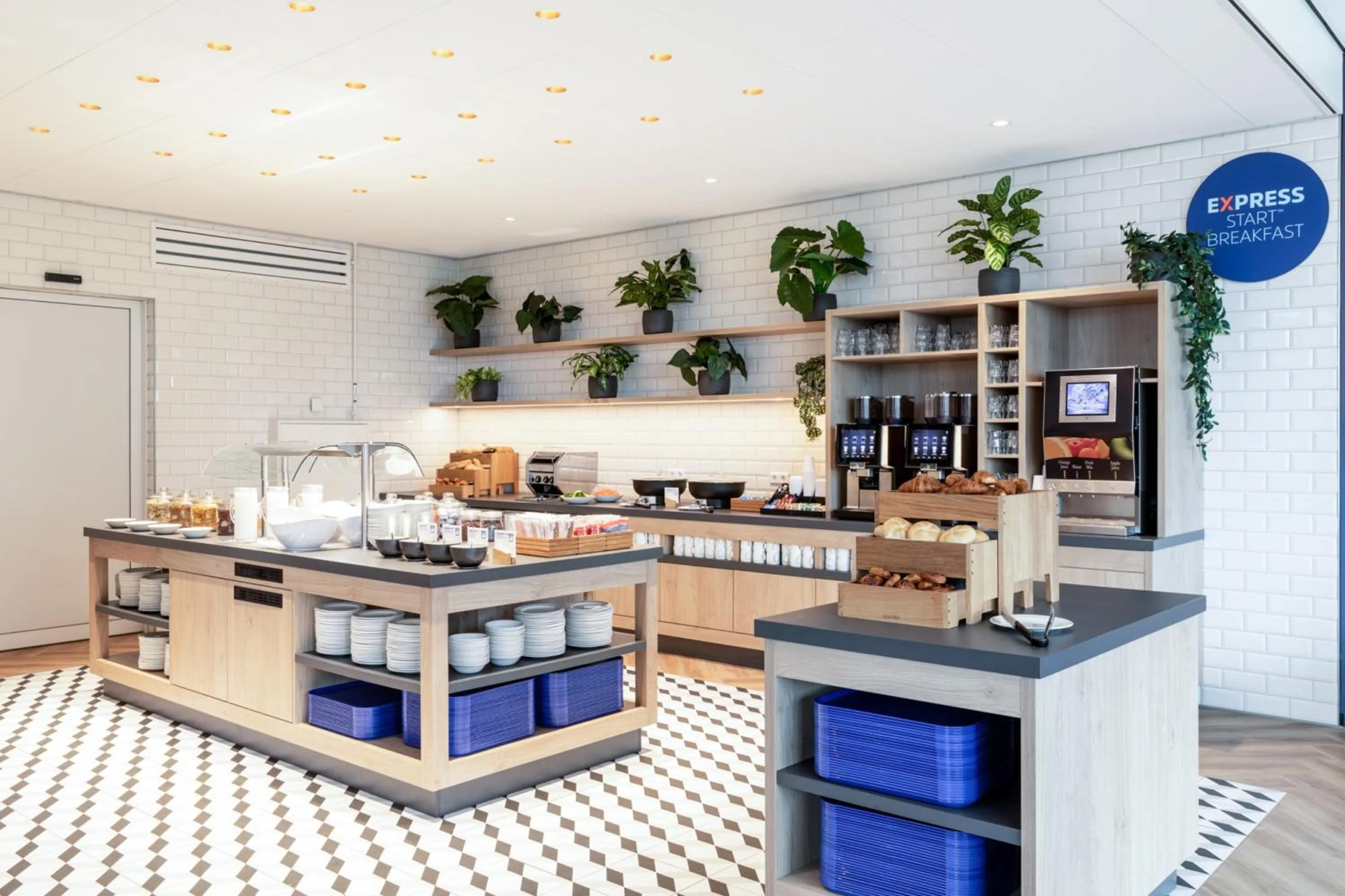 Breakfast in Holiday Inn Express - Almere by IHG