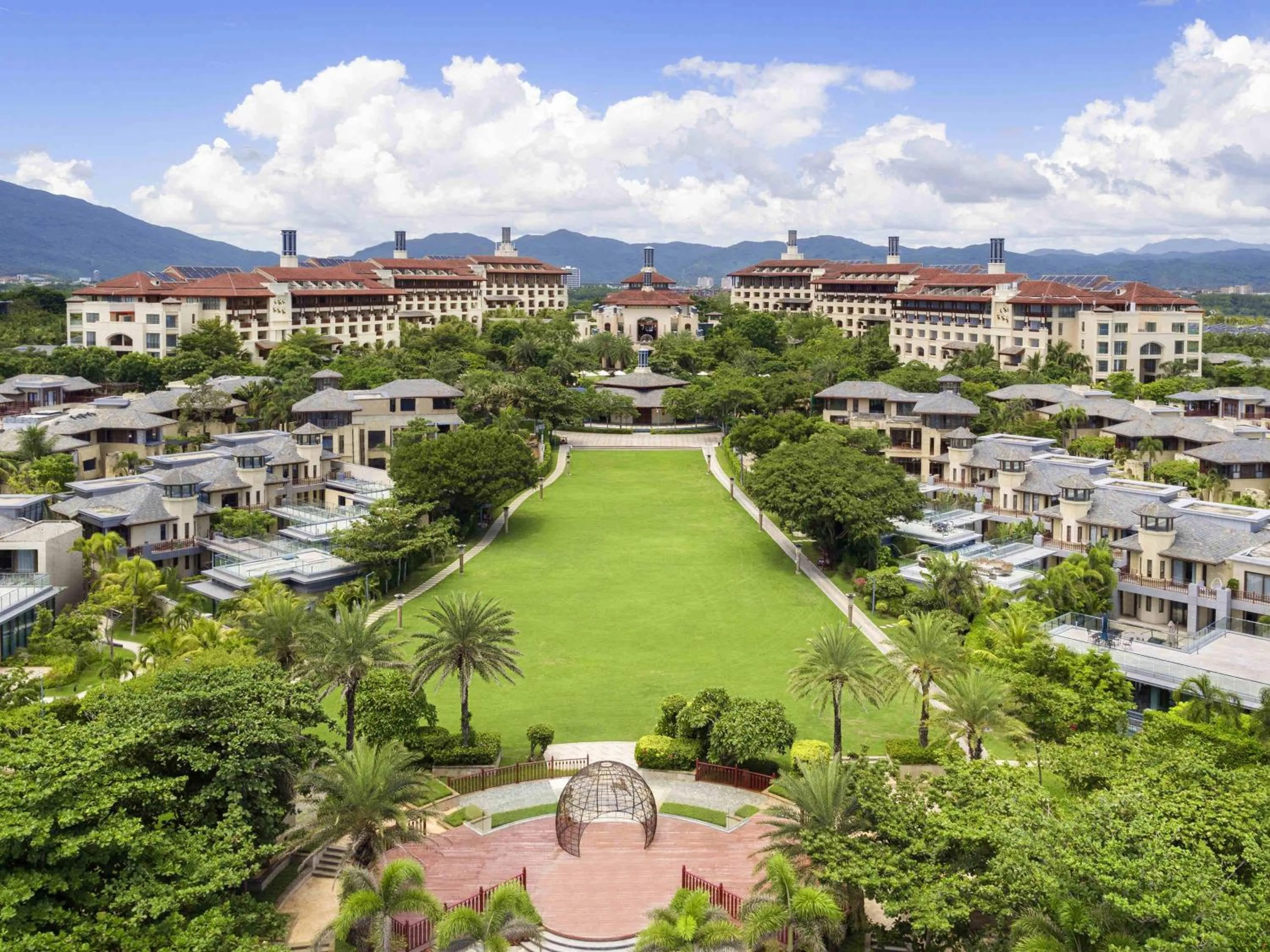 Property building in Fairmont Sanya Haitang Bay