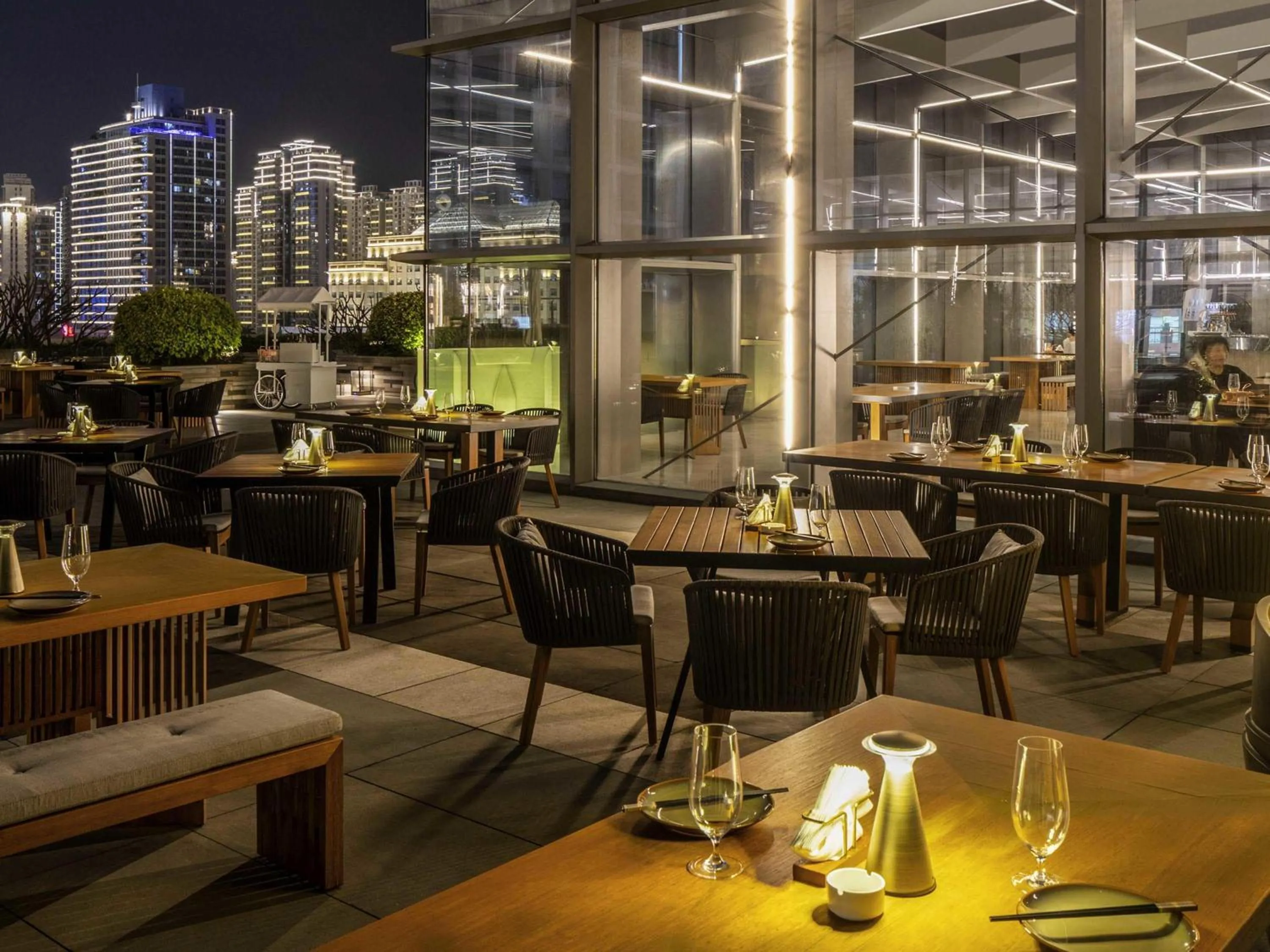 Lounge or bar in Sofitel Haikou