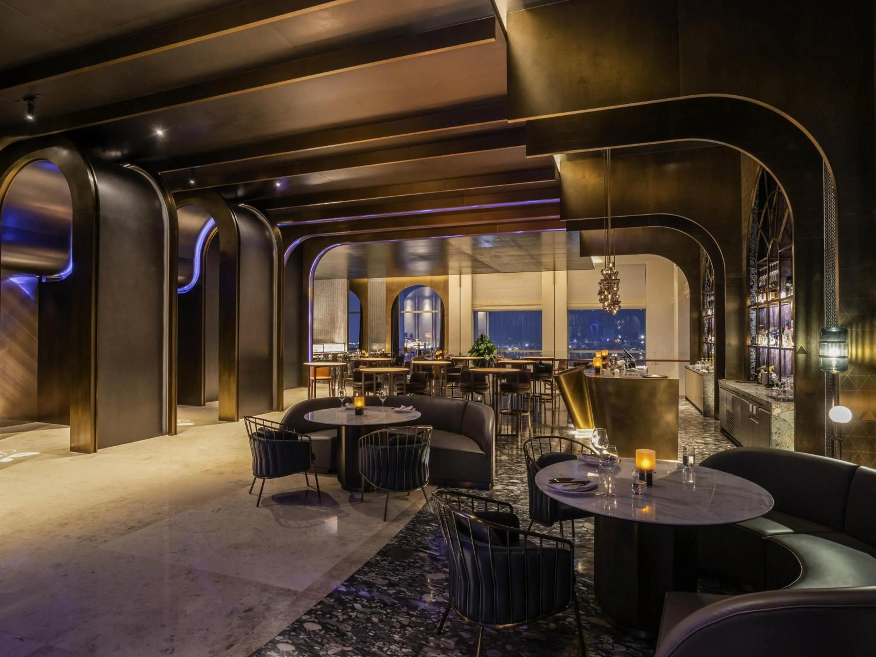 Restaurant/places to eat in Sofitel Haikou