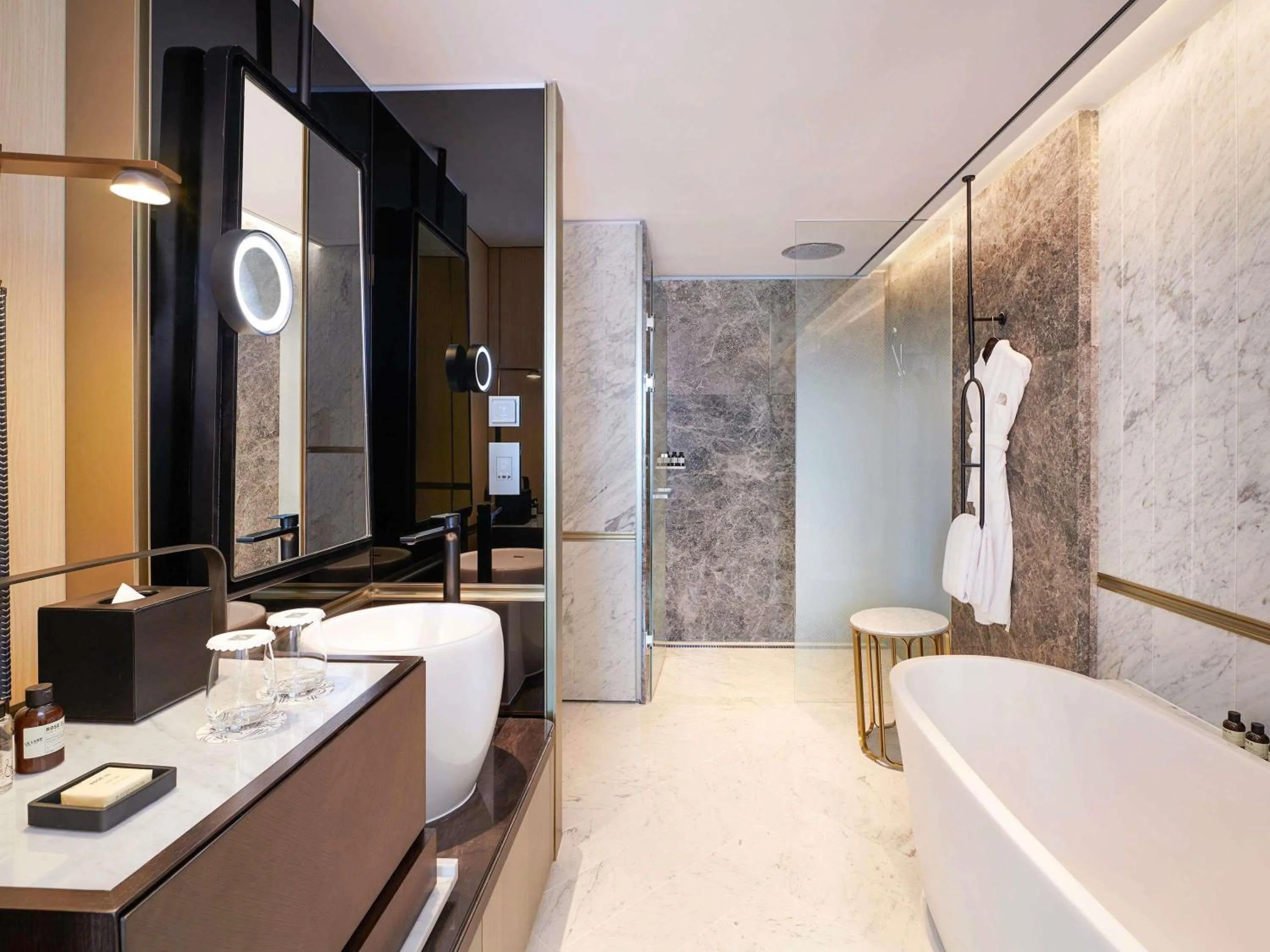 Bedroom in Fairmont Ambassador Seoul