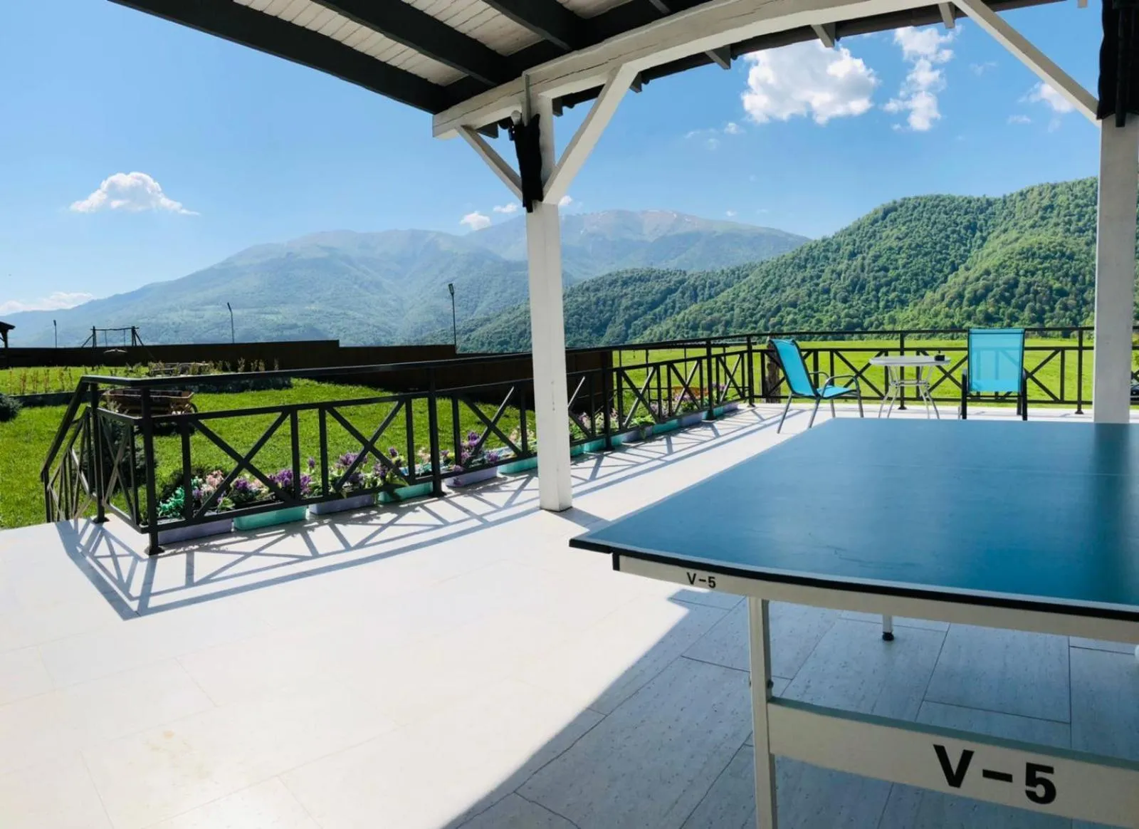 COTTAGE CHALET and TOURS