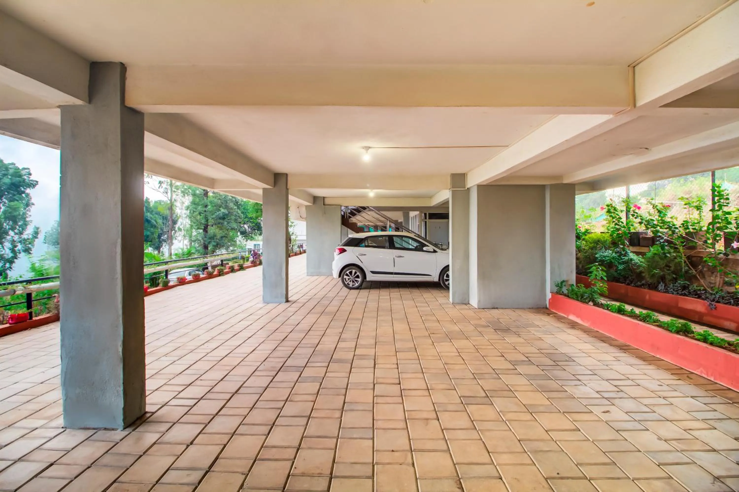 Parking in Harmony Palace