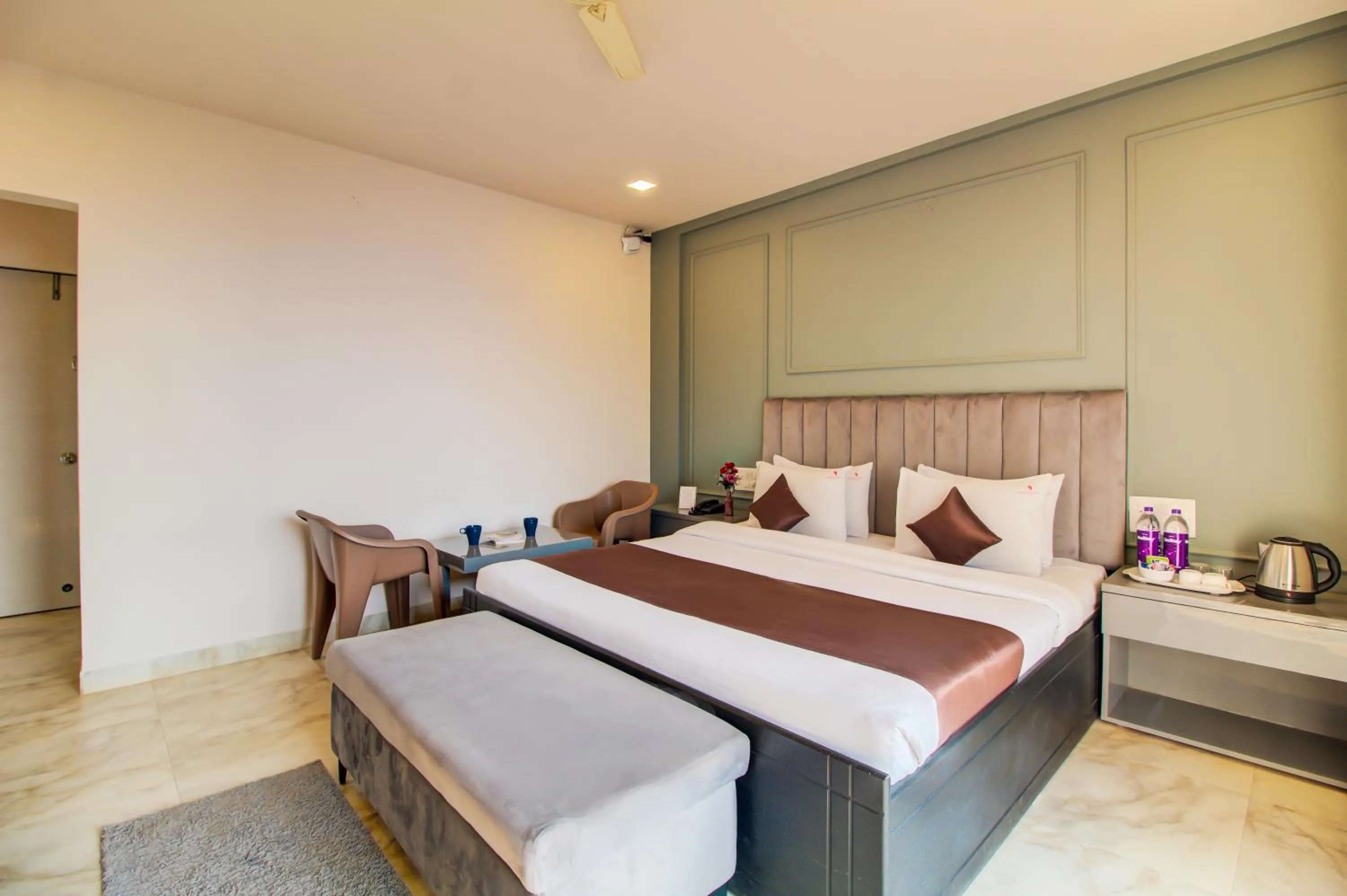 Bed in Harmony Palace