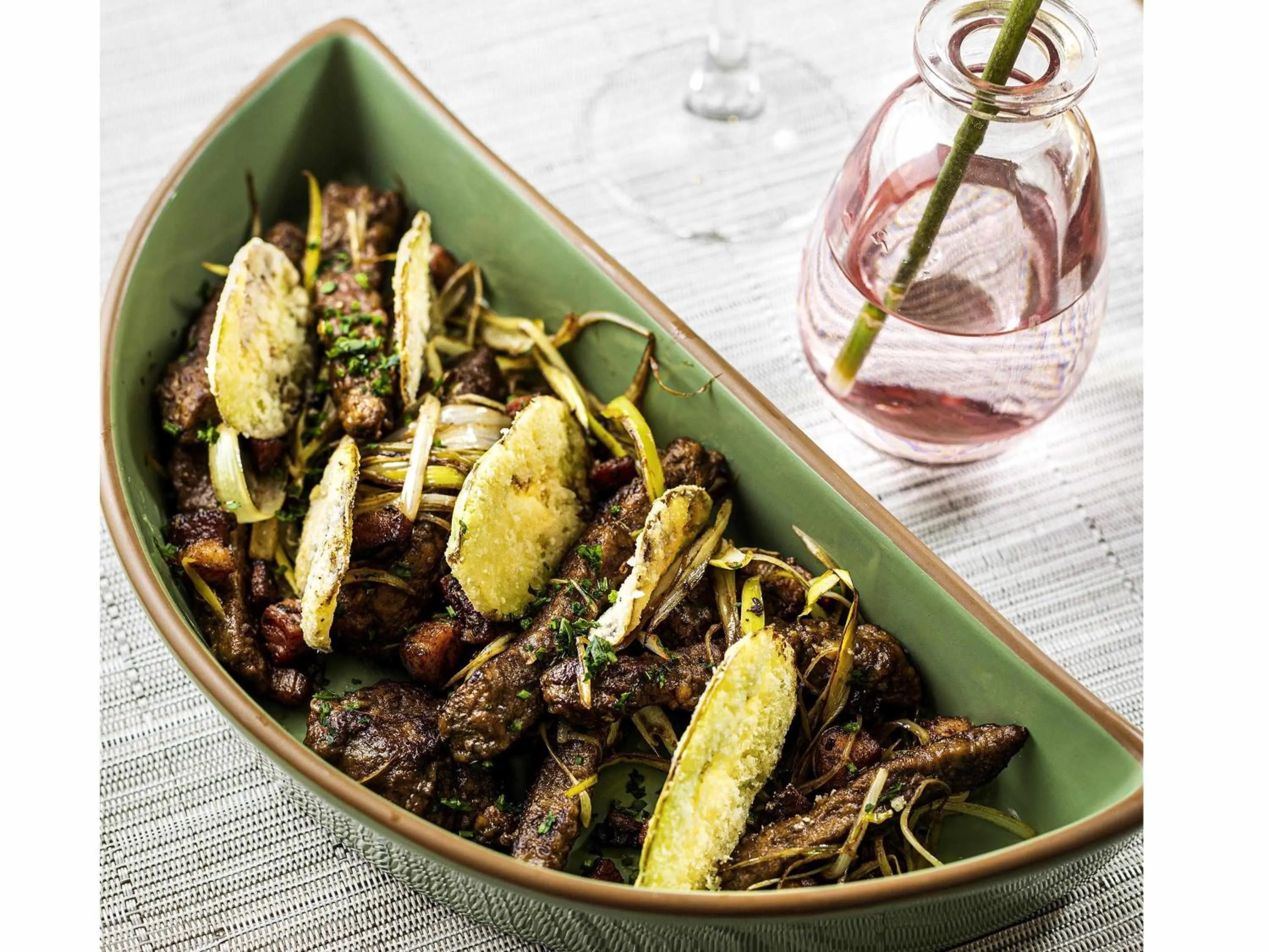 Lounge or bar in Novotel BH Savassi