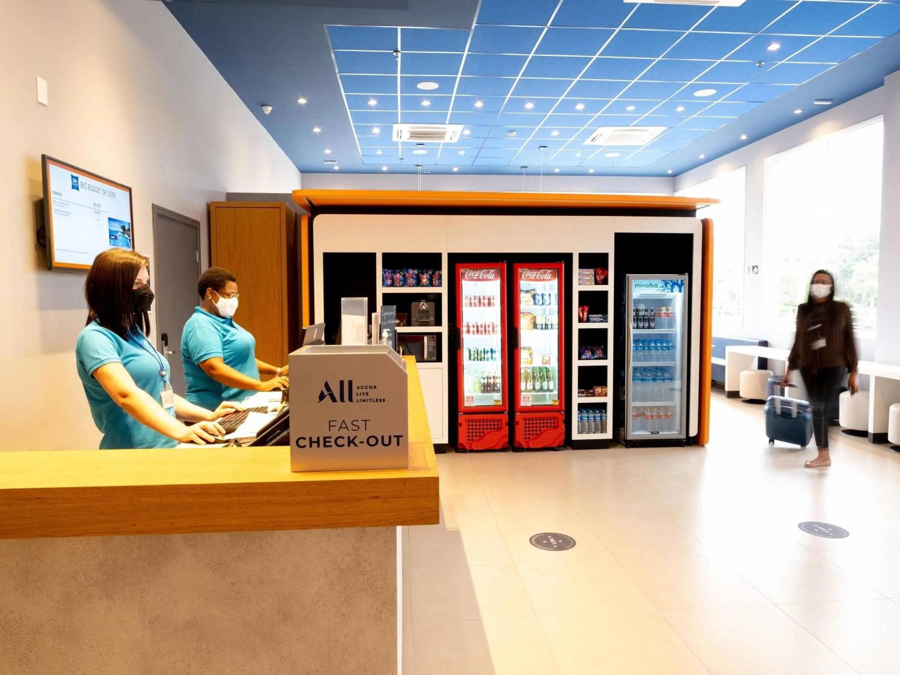 Property building in ibis budget Leme SP