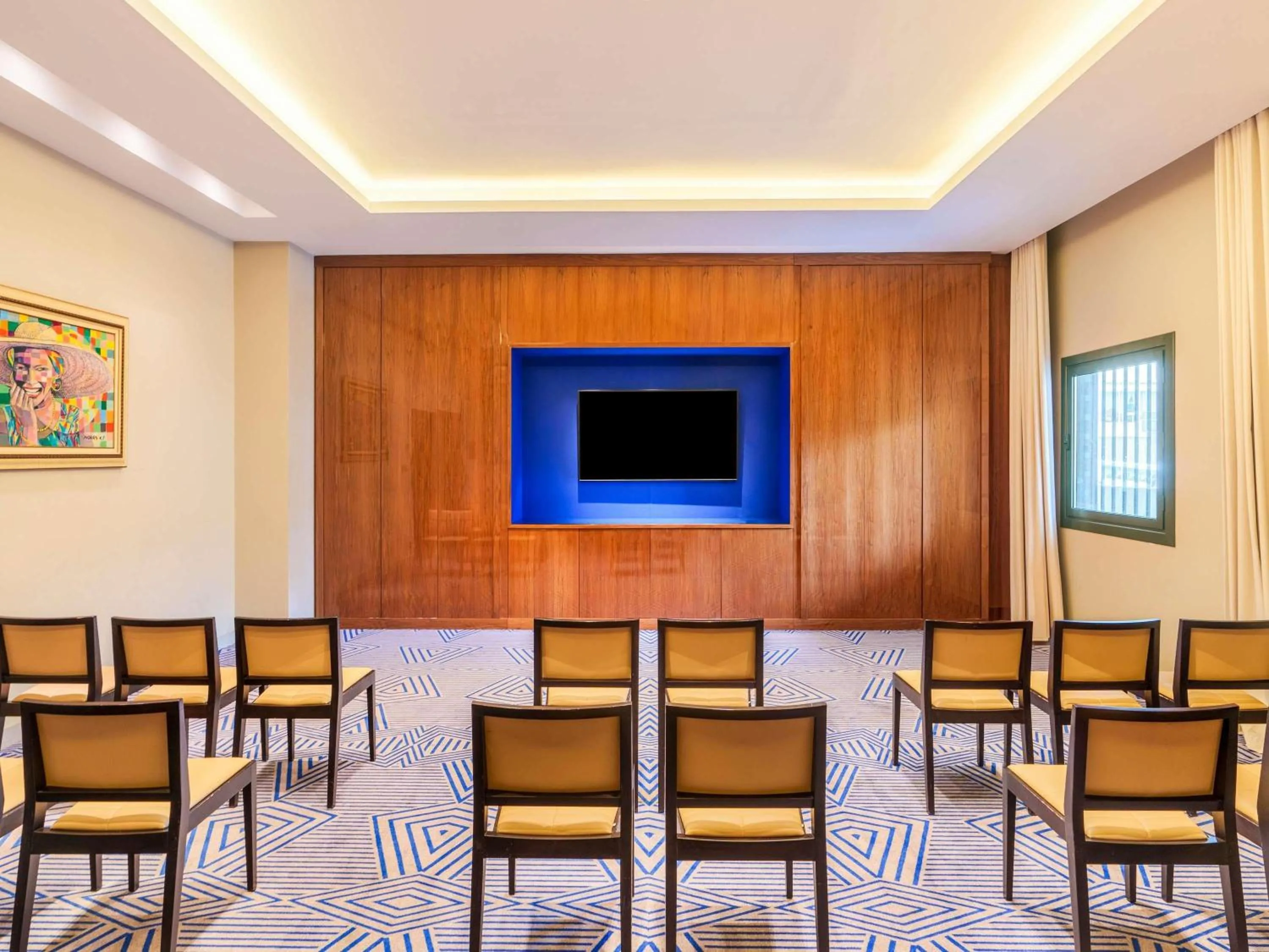 Meeting/conference room in Movenpick Hotel Abidjan-Accor Group