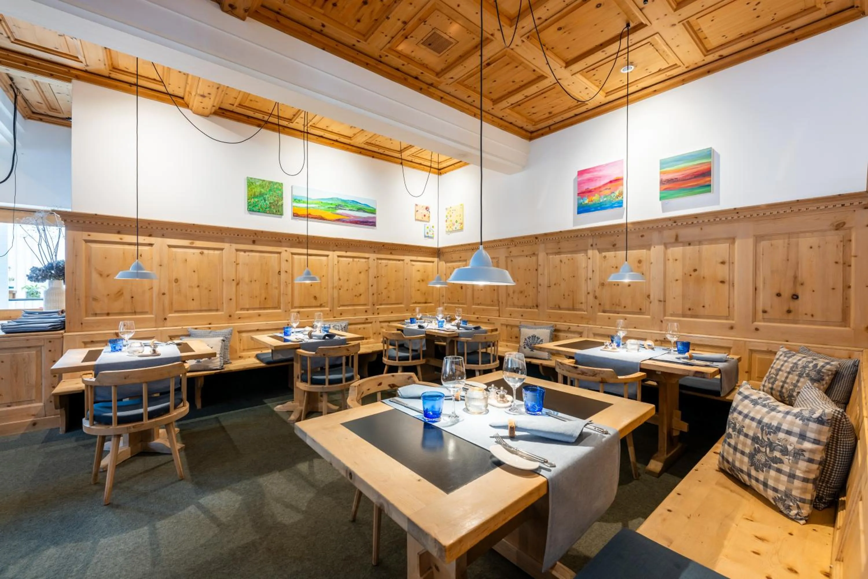 Restaurant/places to eat in Hotel Schweizerhof Sils Maria, a Faern Collection Hotel