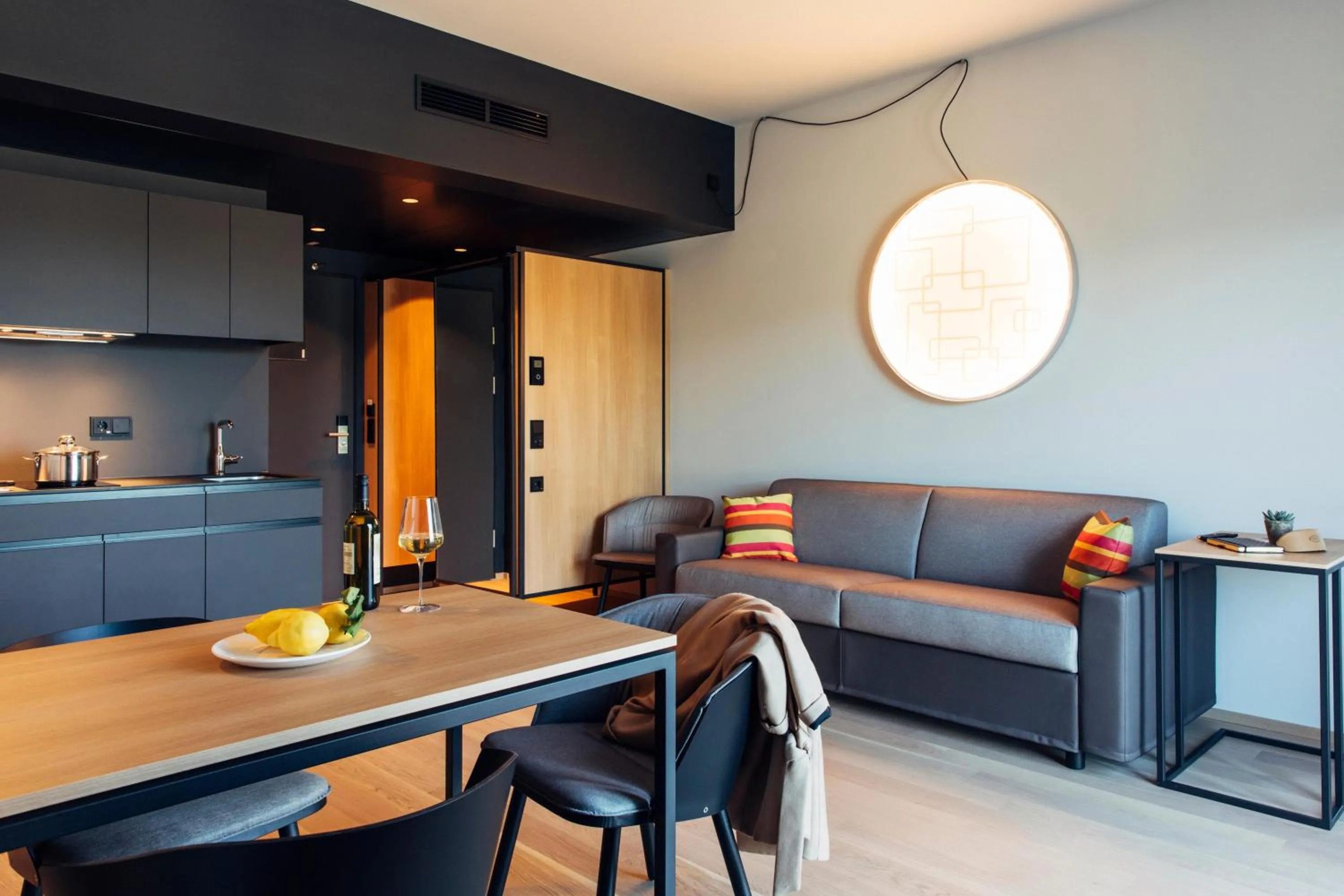 Photo of the whole room in harry's home Steyr hotel & apartments