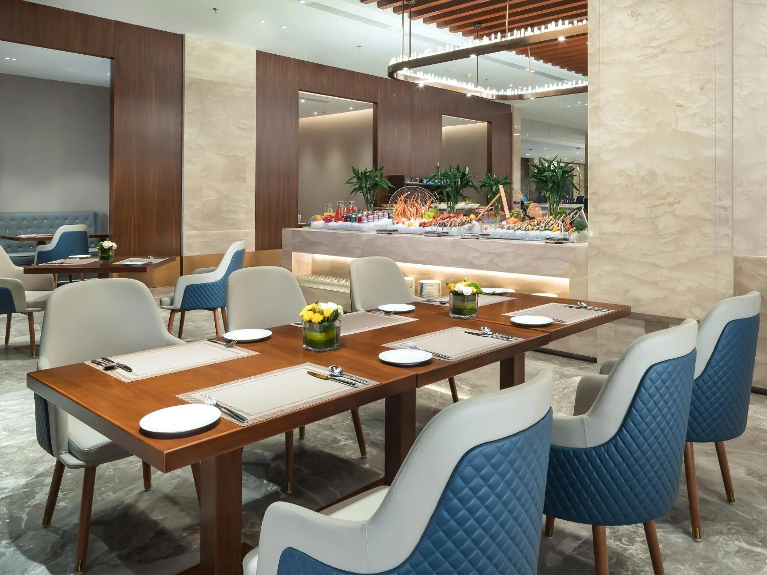 Restaurant/places to eat in Novotel Changsha International Exhibition Center