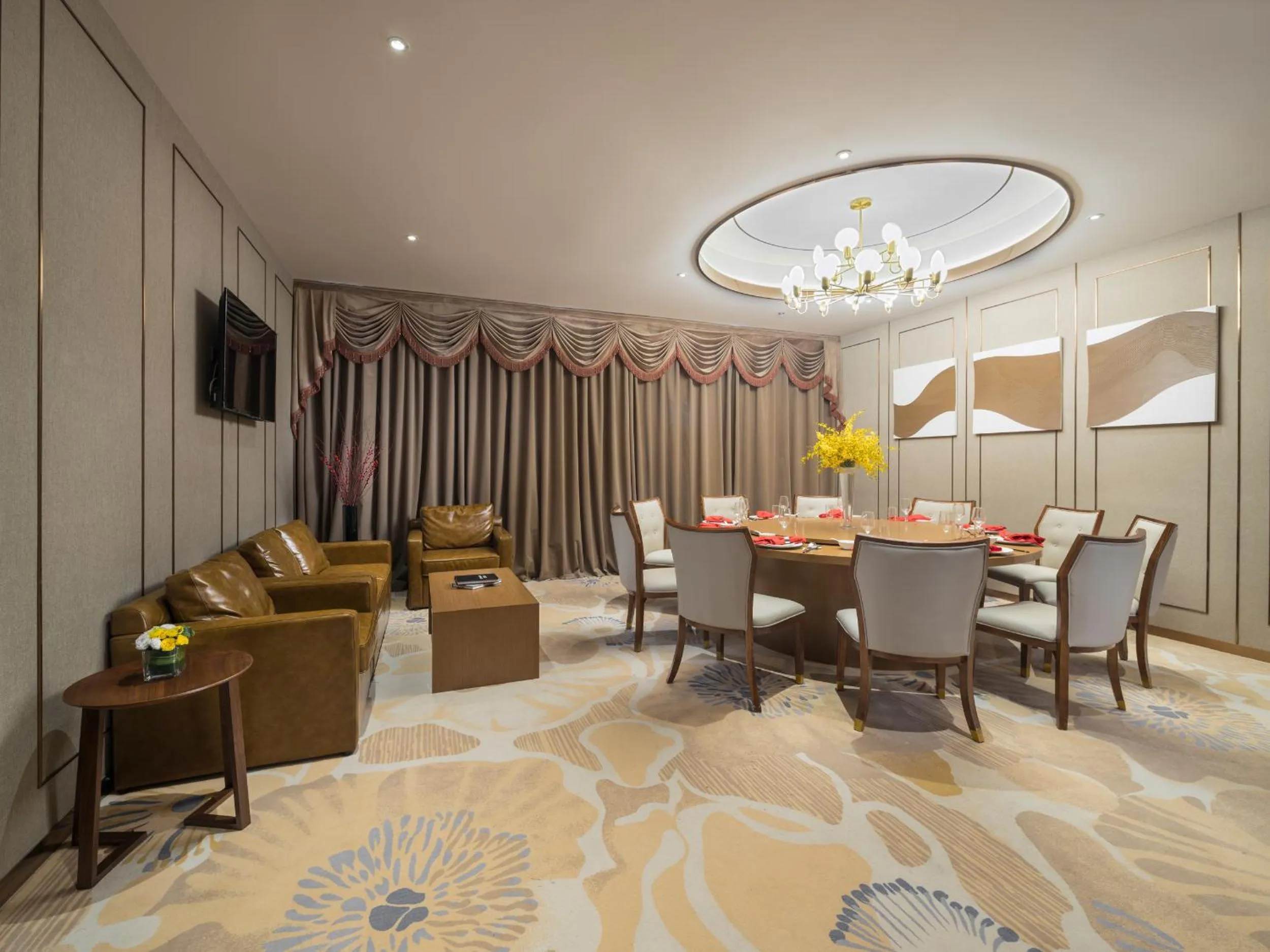 Dining area in Novotel Changsha International Exhibition Center