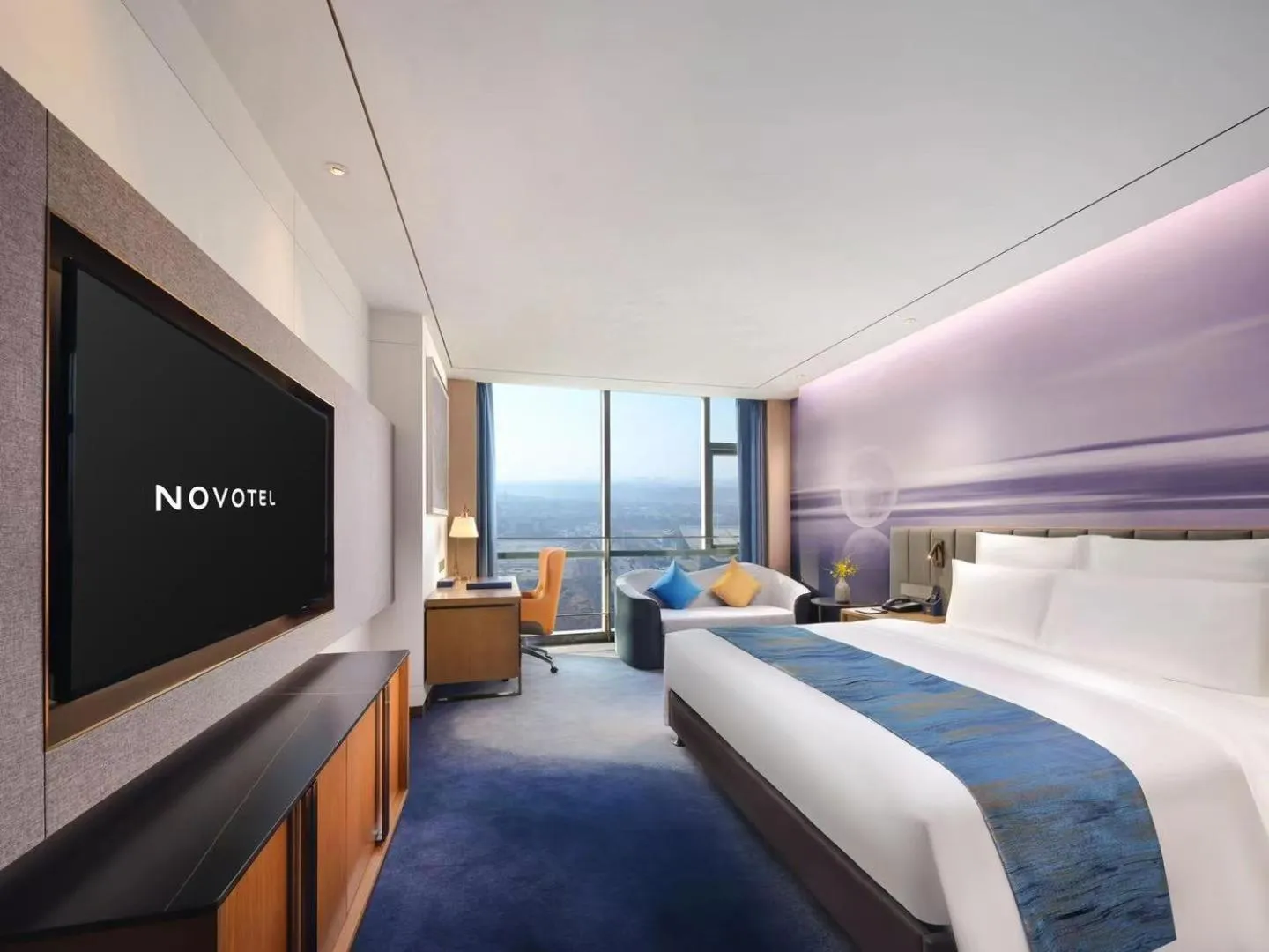 Bed in Novotel Changsha International Exhibition Center