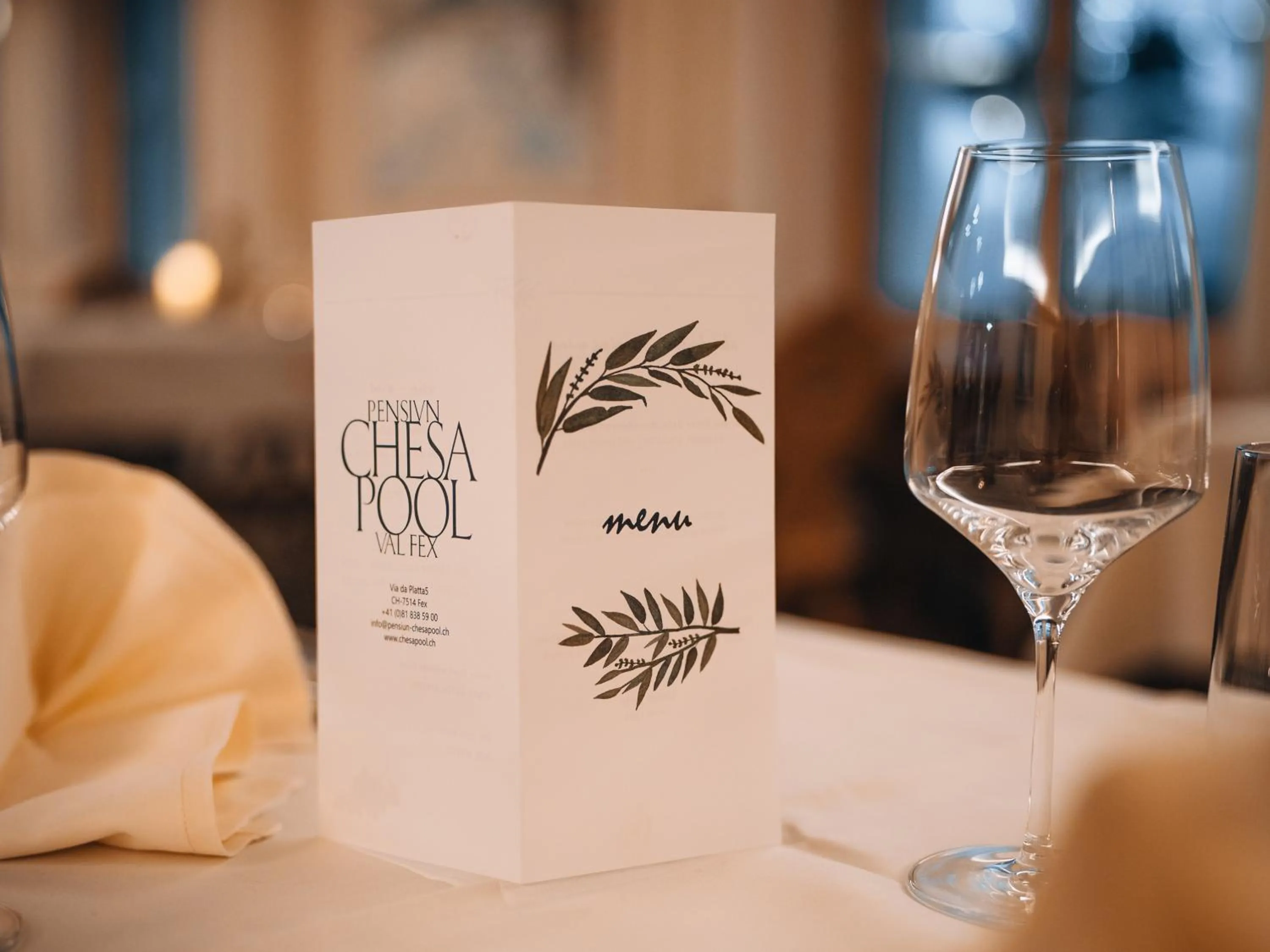 Restaurant/places to eat in Hotel Chesa Pool