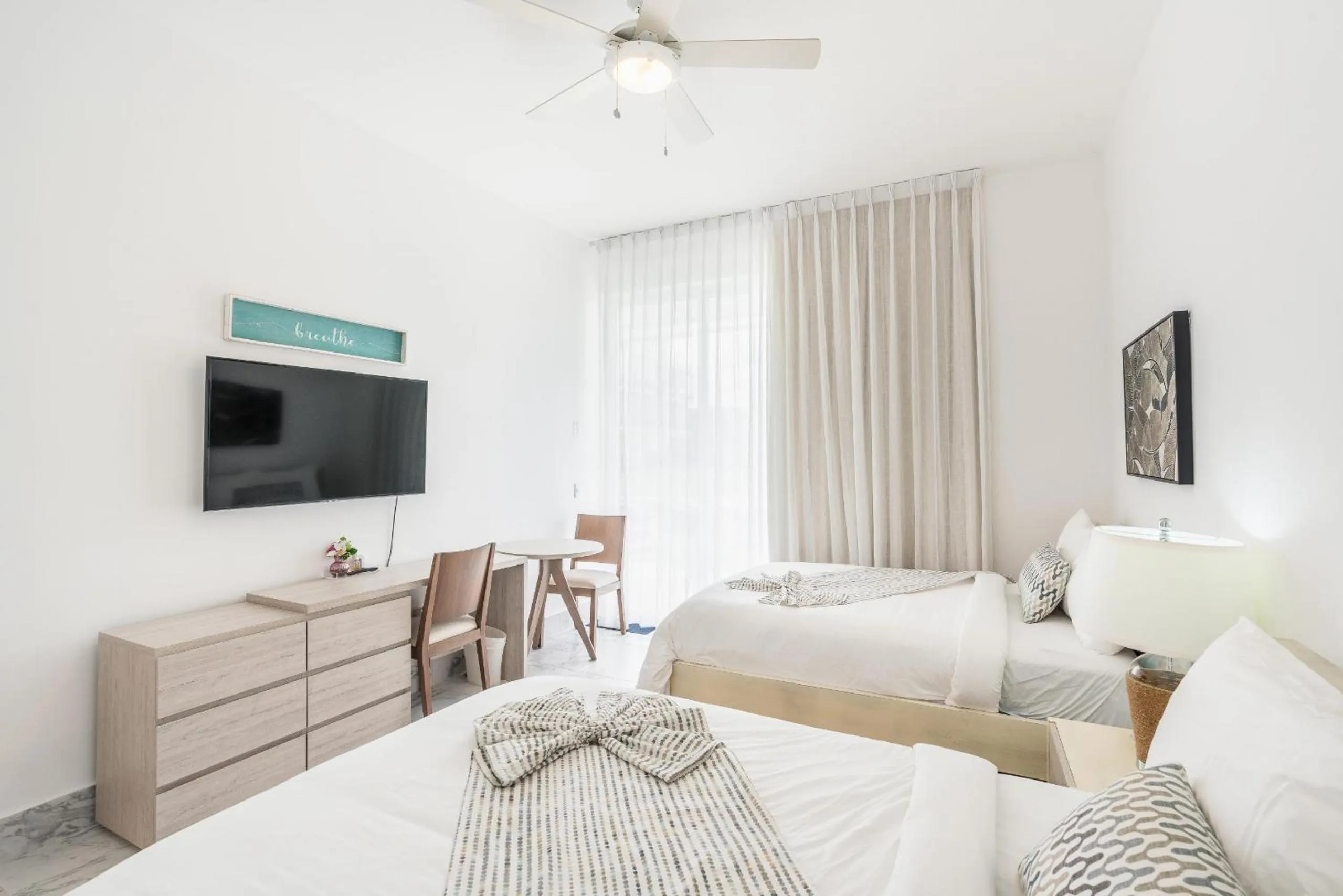 Bed in Playa Bonita Amazing Condo at Lake View