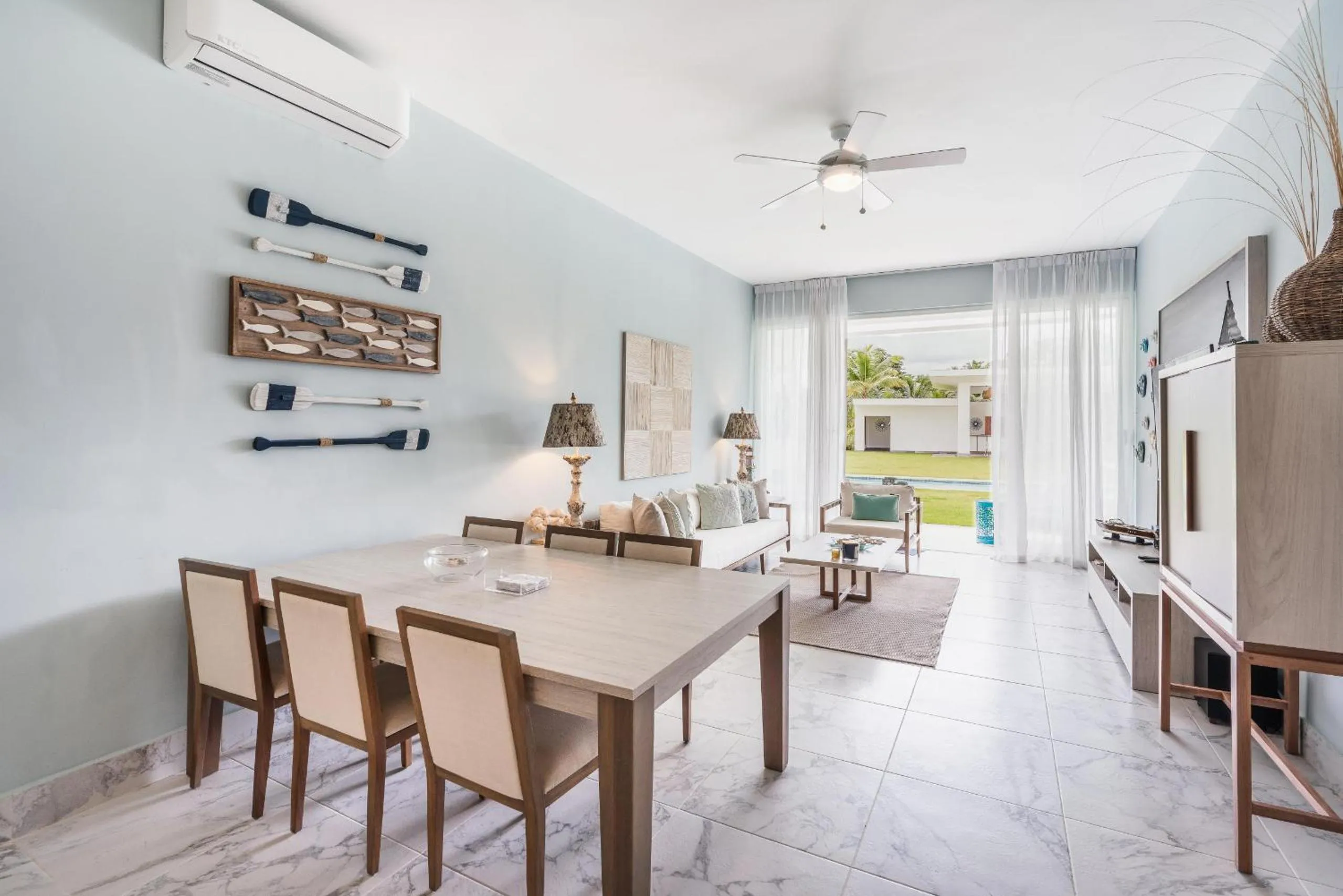 Playa Bonita Amazing Condo at Lake View