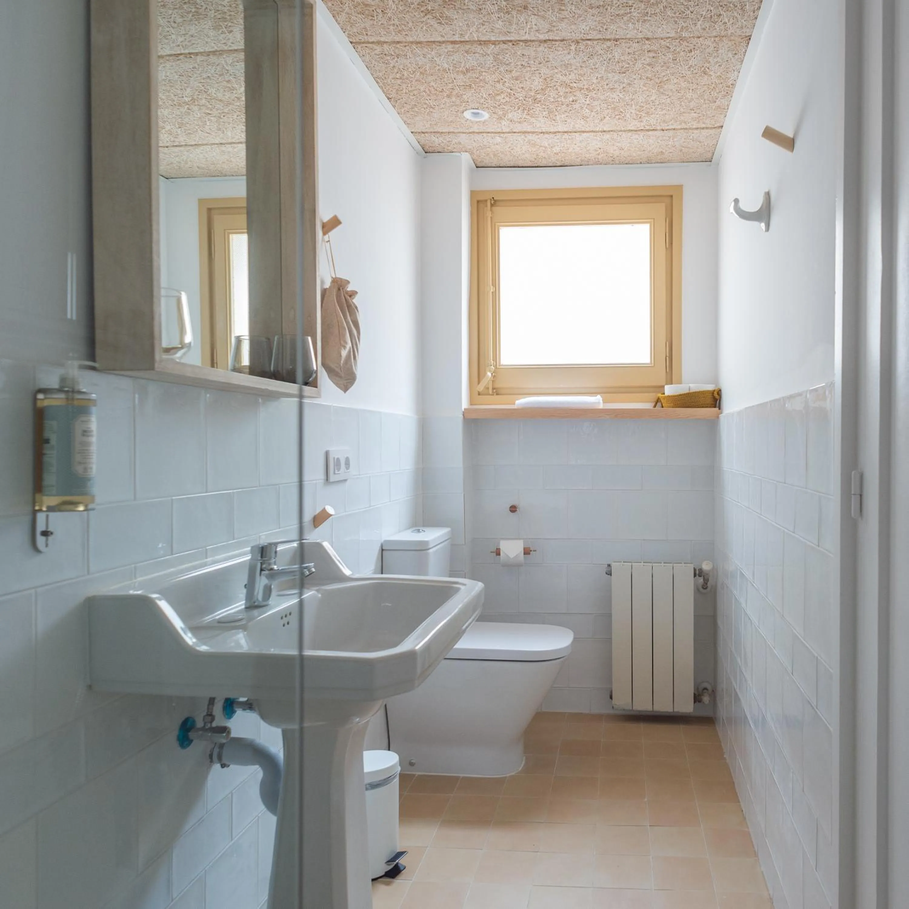 Toilet in Hostal Sa Teula