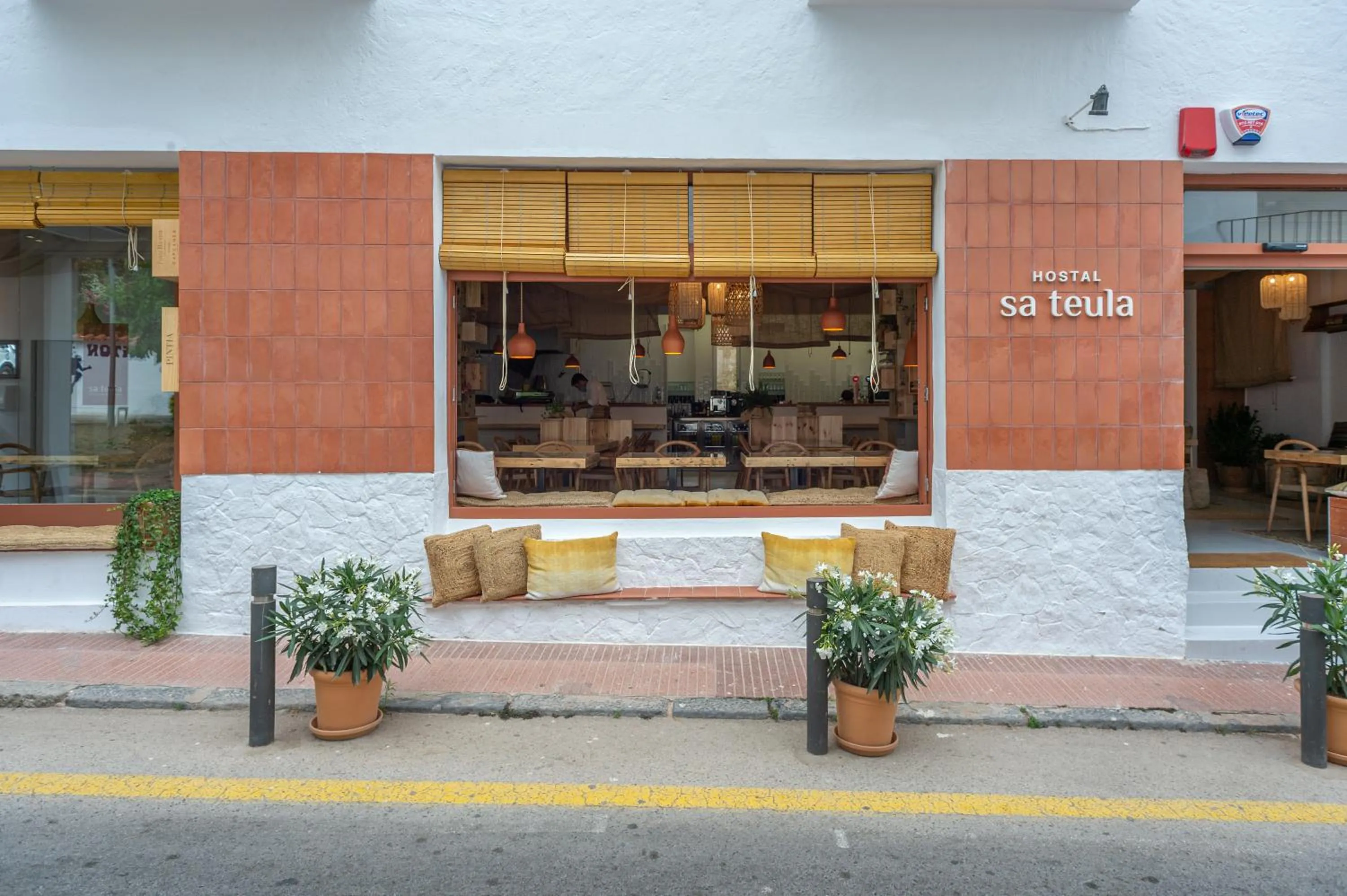 Facade/entrance in Hostal Sa Teula