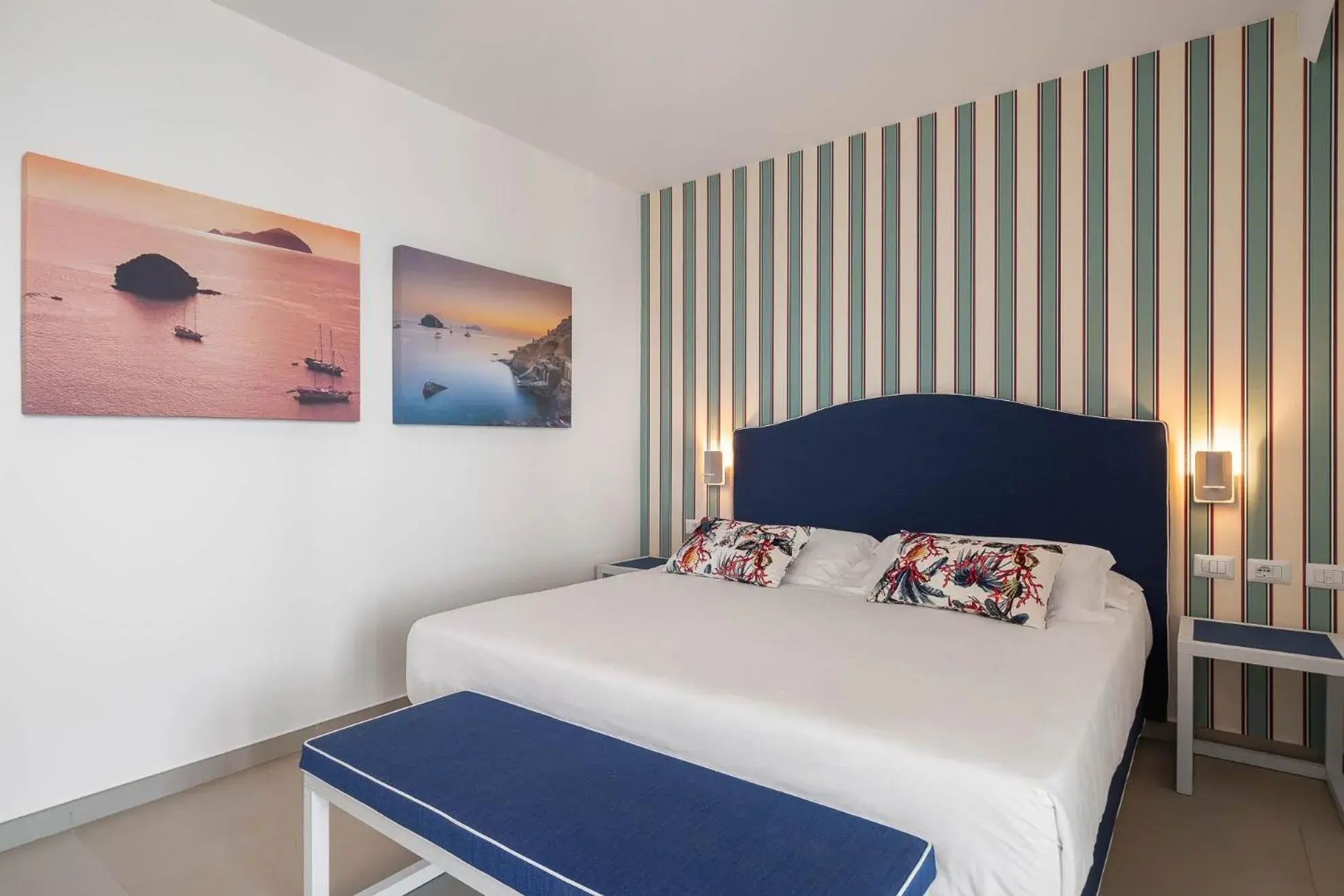 Deluxe Double Room with Side Sea View in Seaside Hotel Deluxe Double Room with Side Sea View in Seaside Hotel