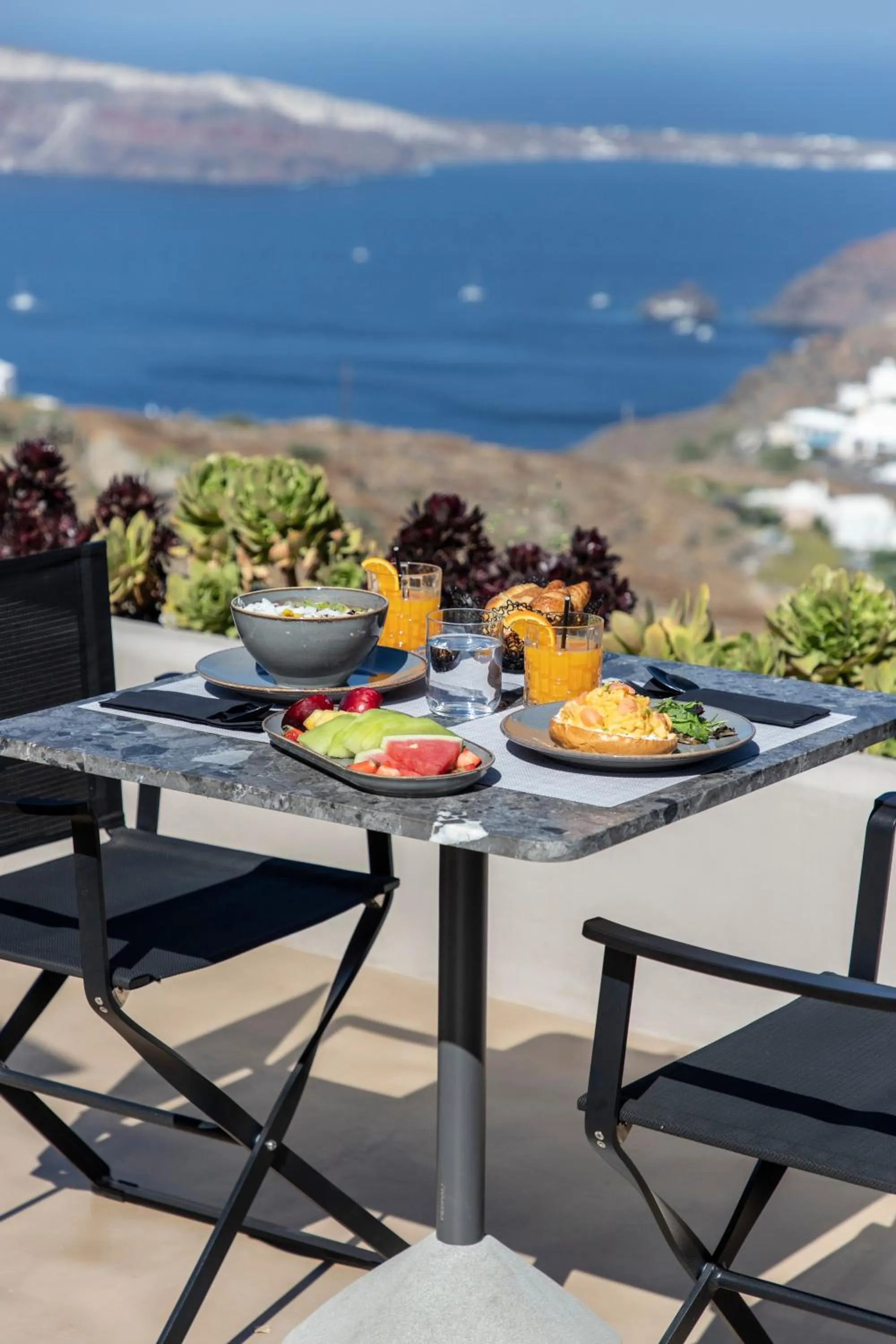 Restaurant/places to eat in Nimbus Santorini