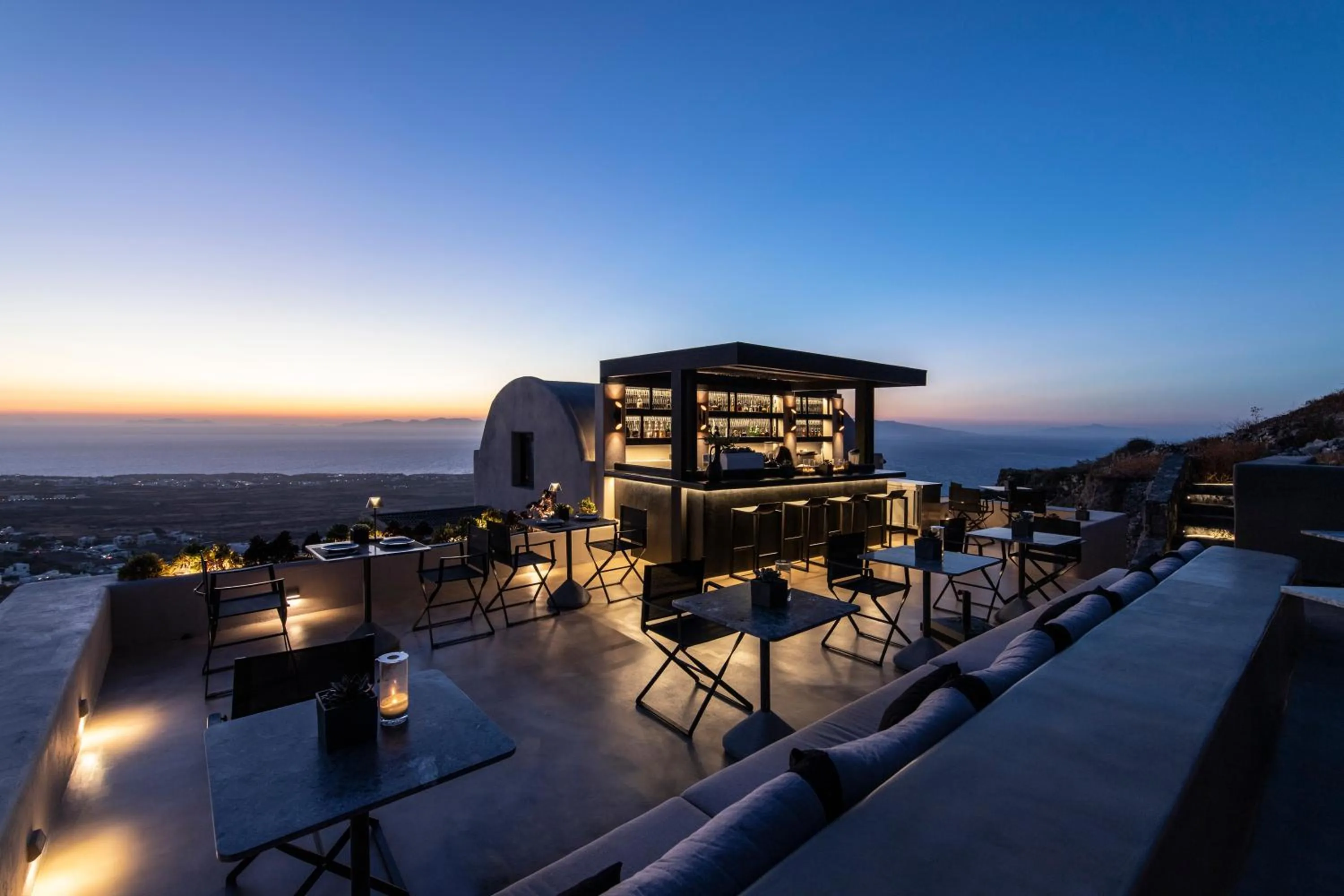 Restaurant/places to eat in Nimbus Santorini