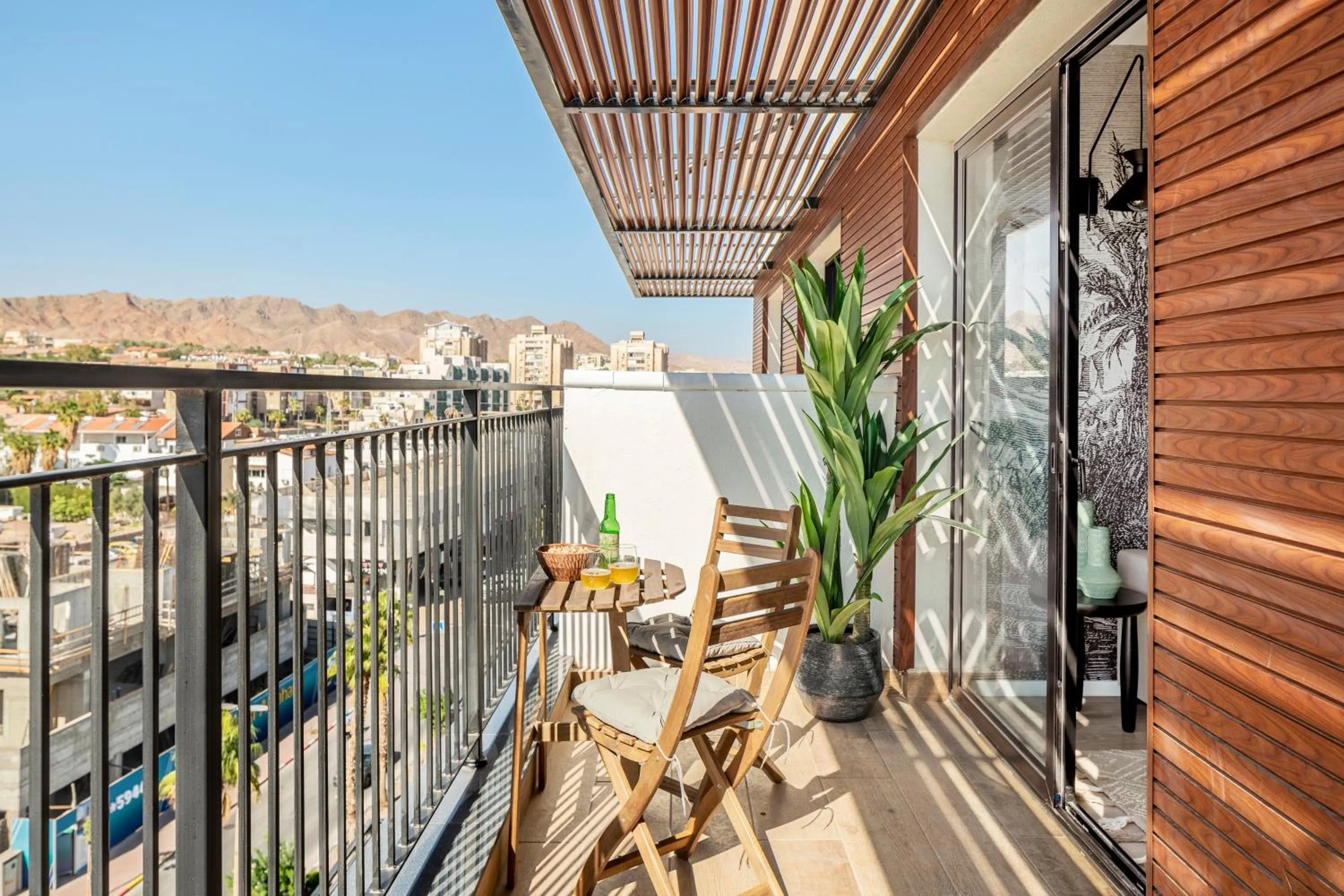 Balcony/Terrace in Mr. Soof - By TLV2GO