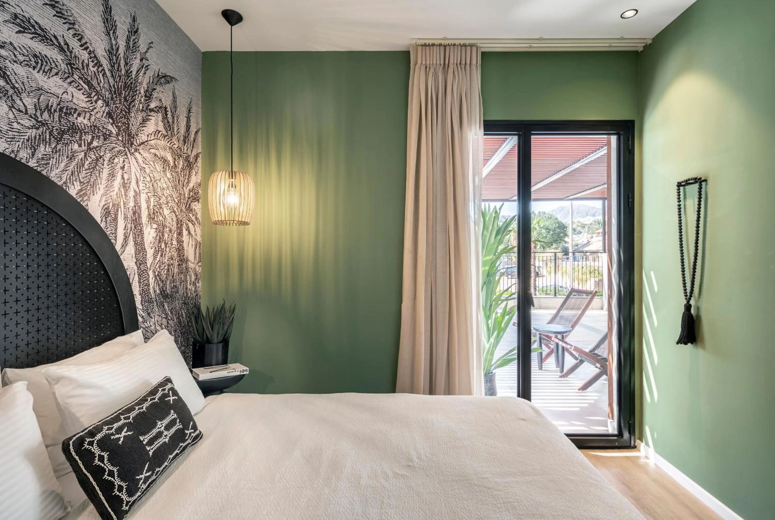 Bed in Mr. Soof - By TLV2GO