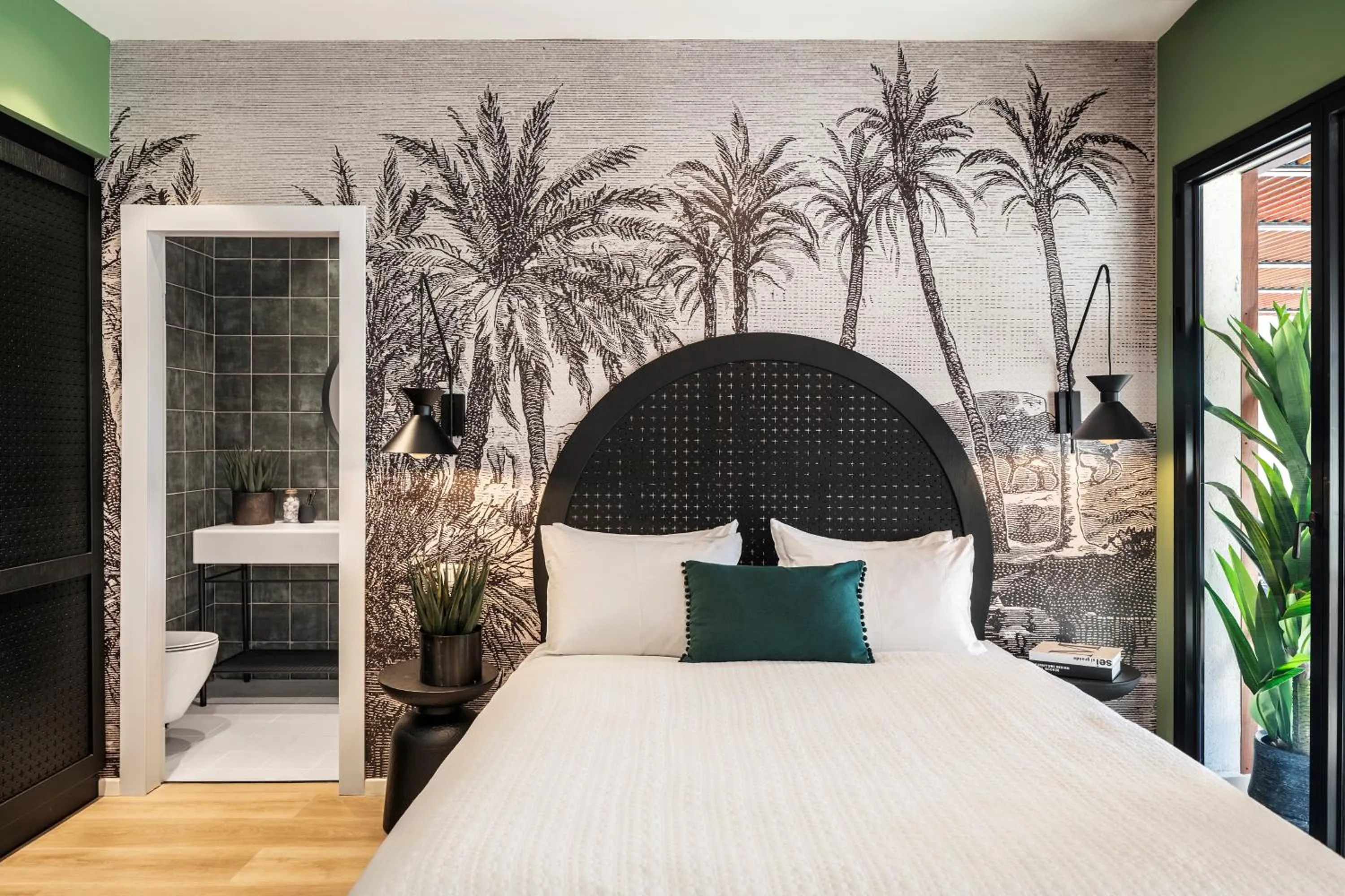 Bed in Mr. Soof - By TLV2GO