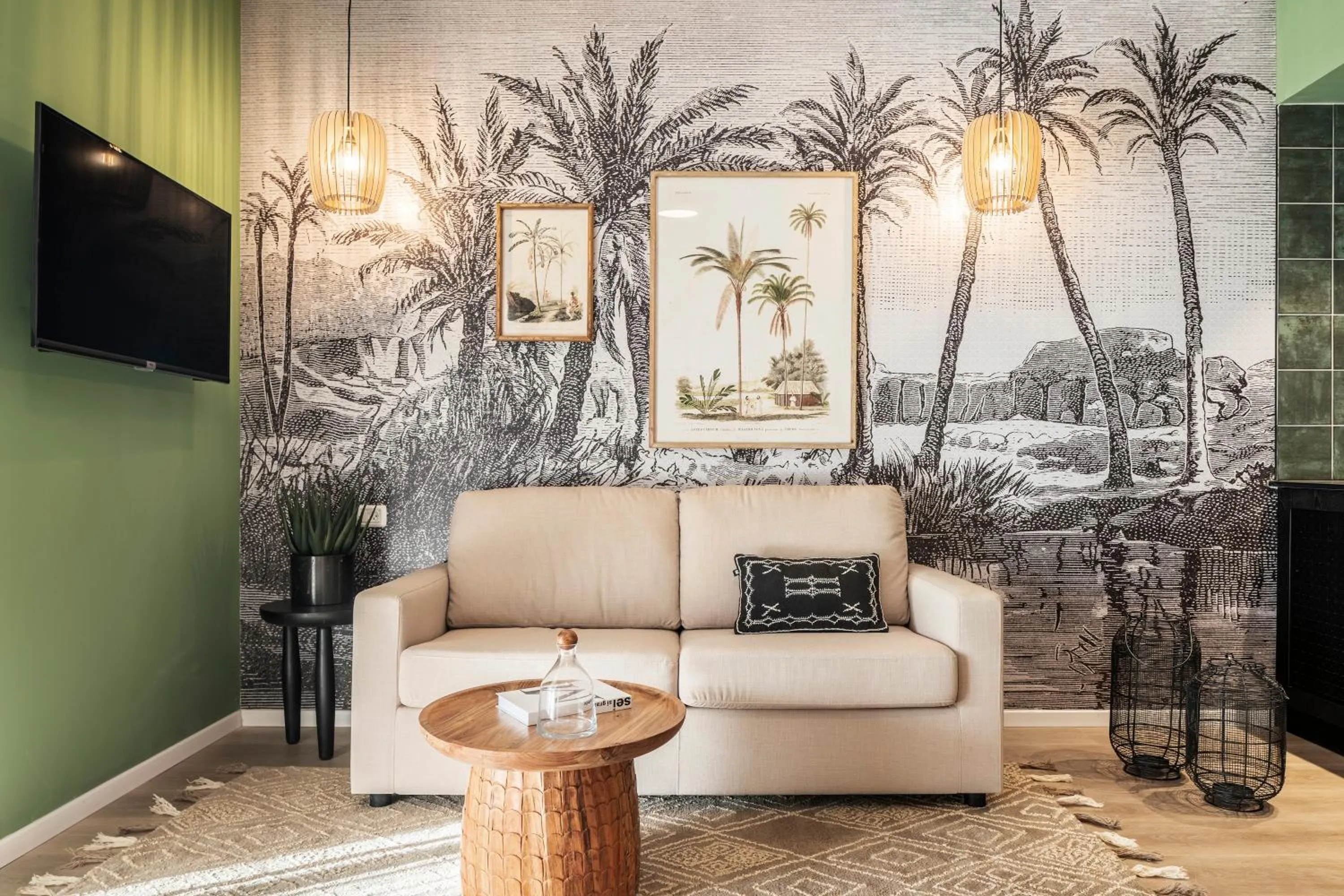 Living room in Mr. Soof - By TLV2GO