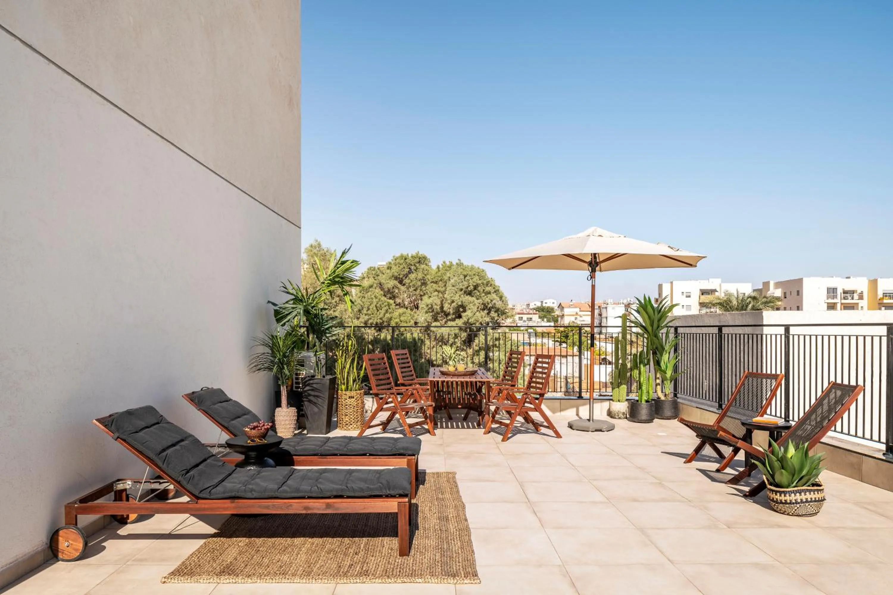 Balcony/Terrace in Mr. Soof - By TLV2GO