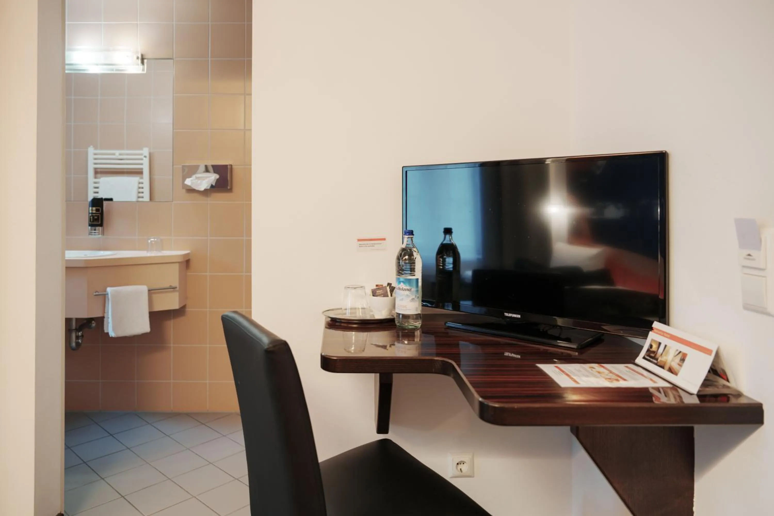 Bathroom in Helvetia Rooms - Self Check-In