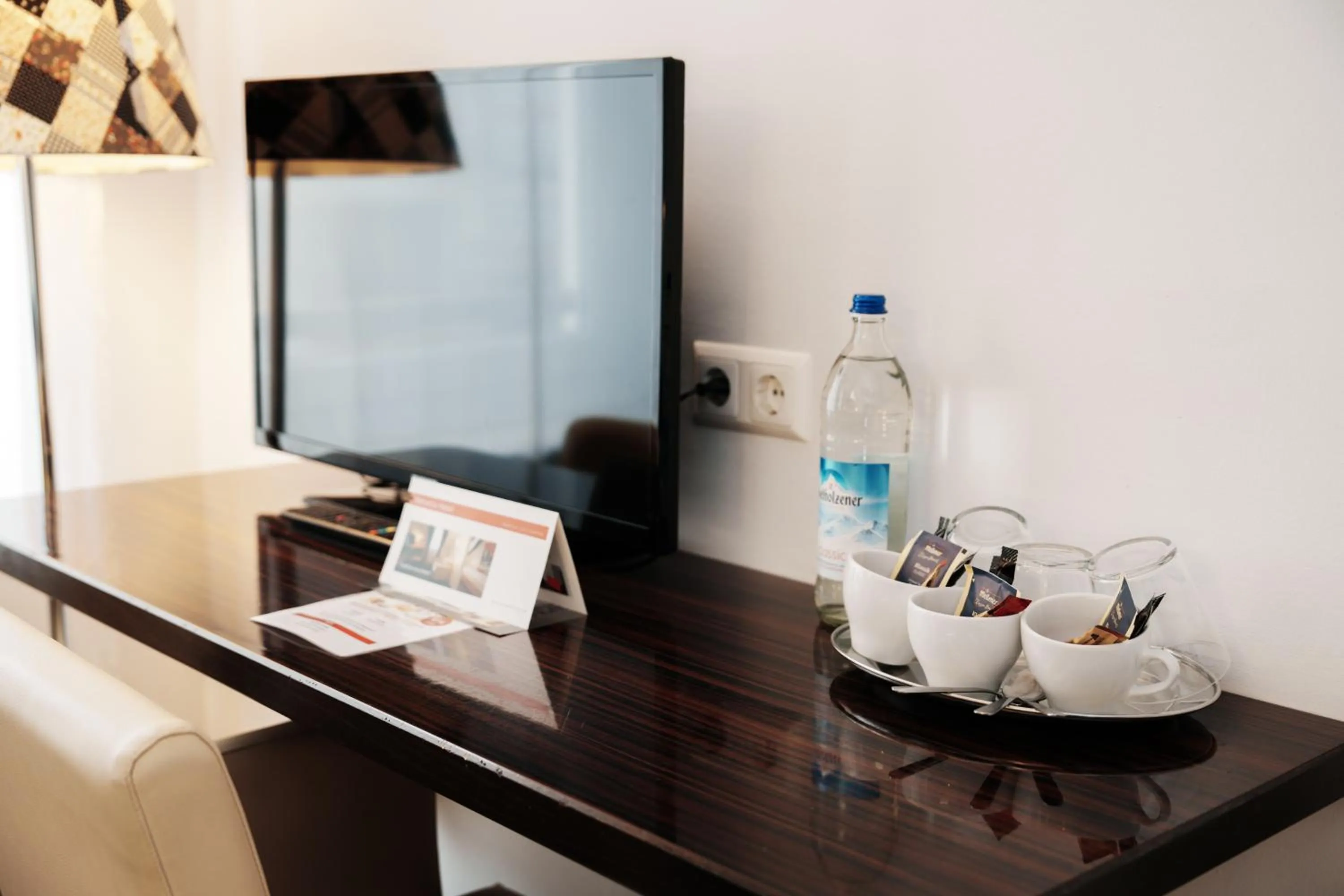 Coffee/tea facilities in Helvetia Rooms - Self Check-In