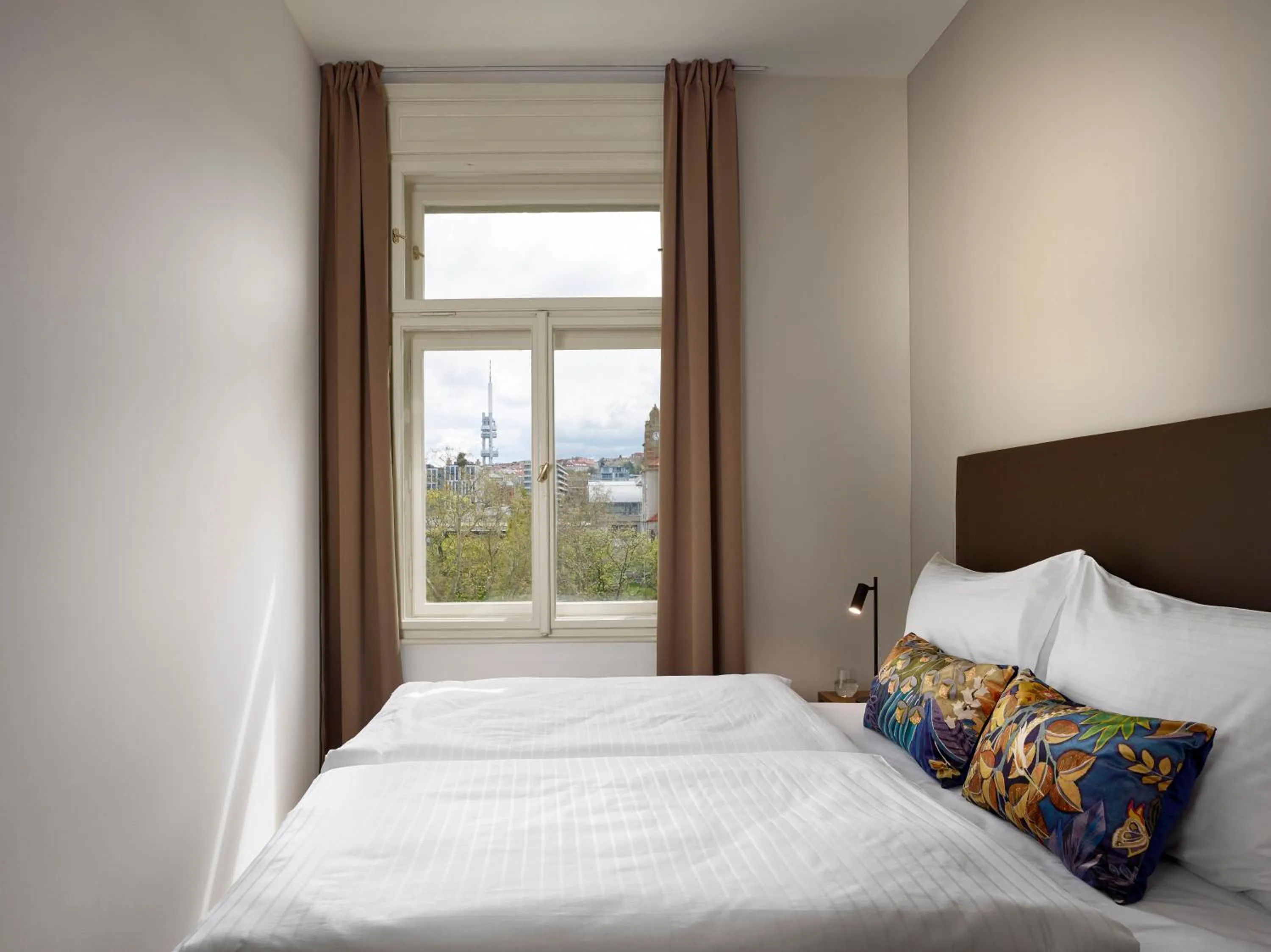 Bed in Franz BY ZEITRAUM