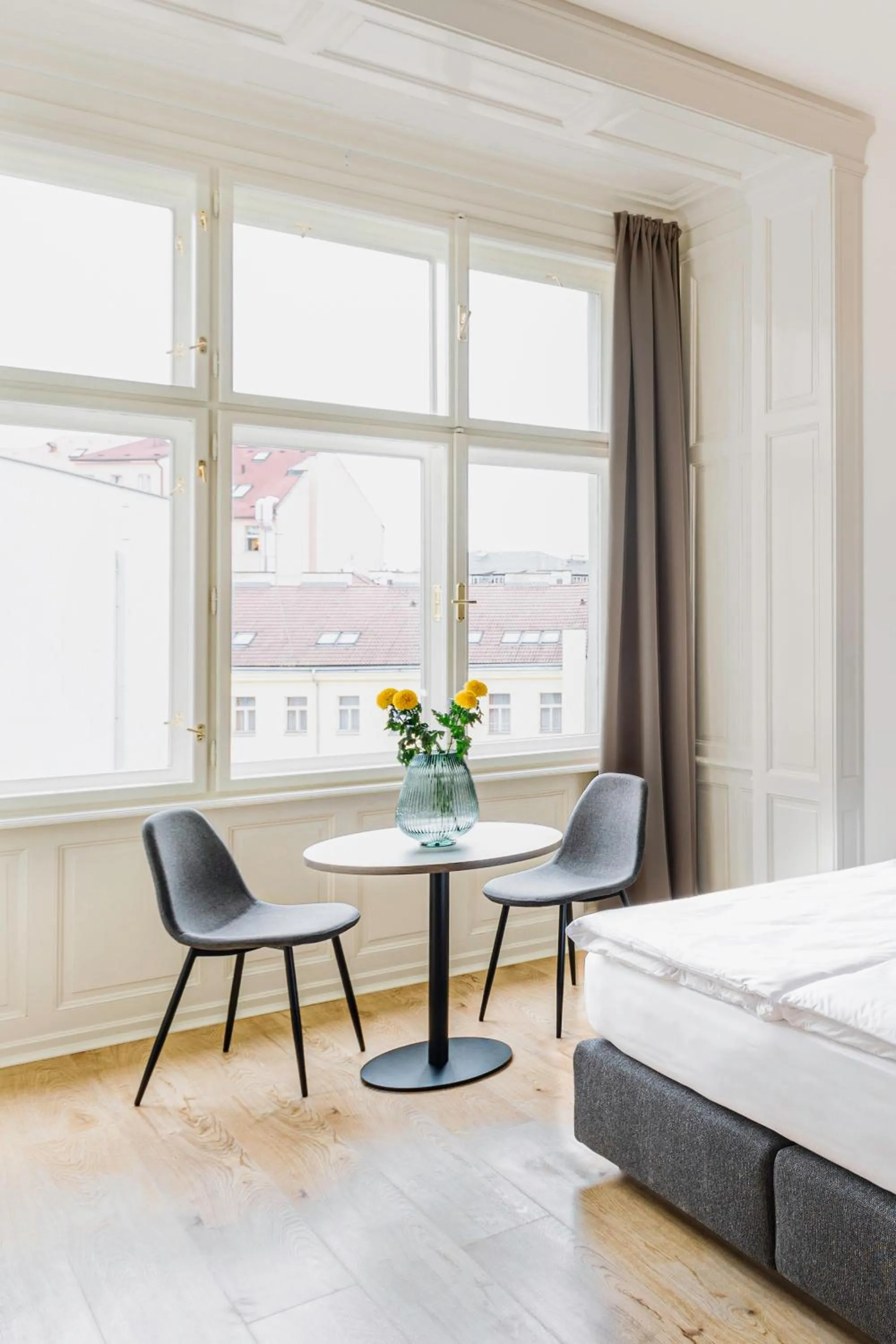 Seating area, Bed in Franz BY ZEITRAUM