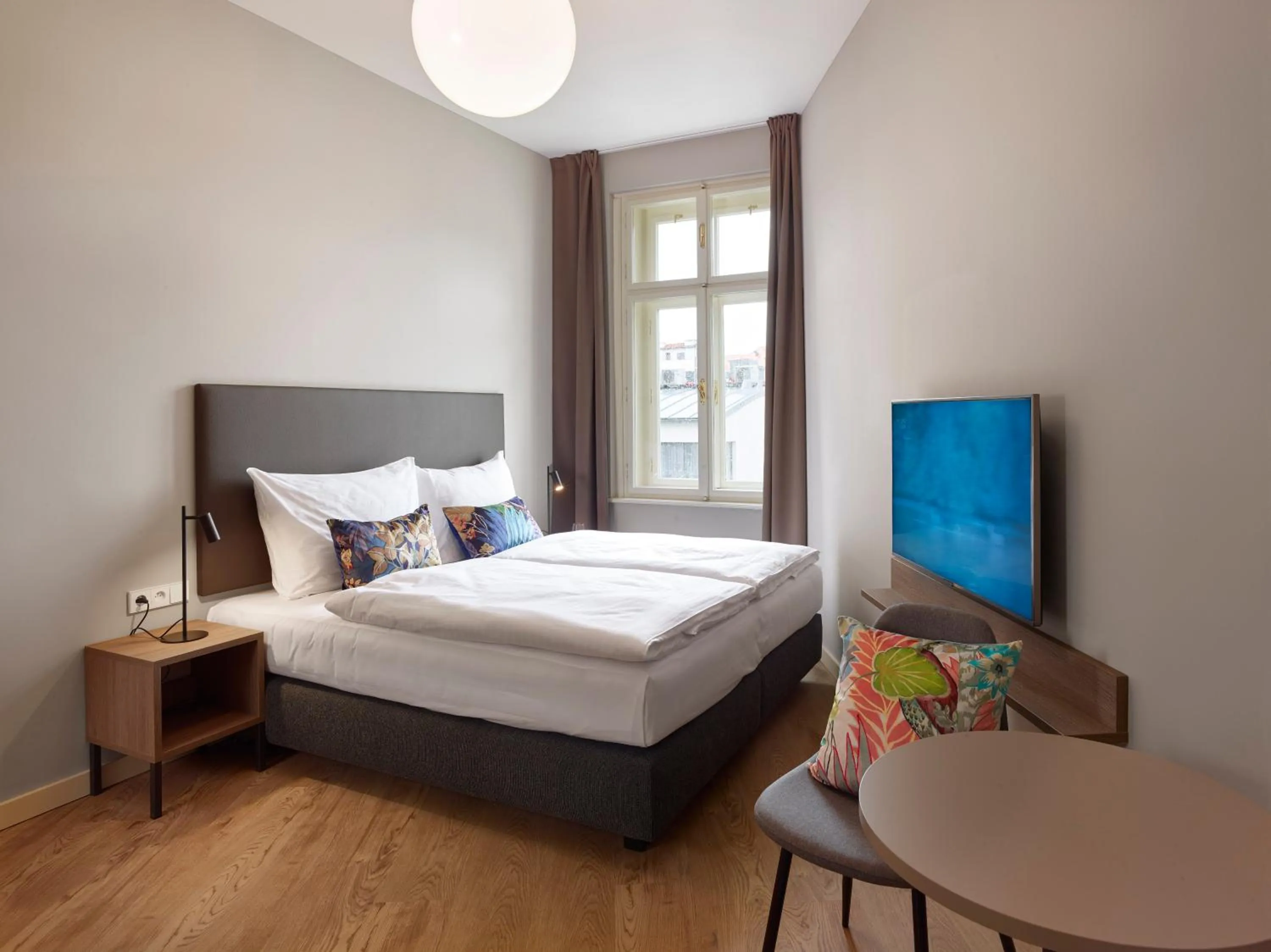 Bed in Franz BY ZEITRAUM