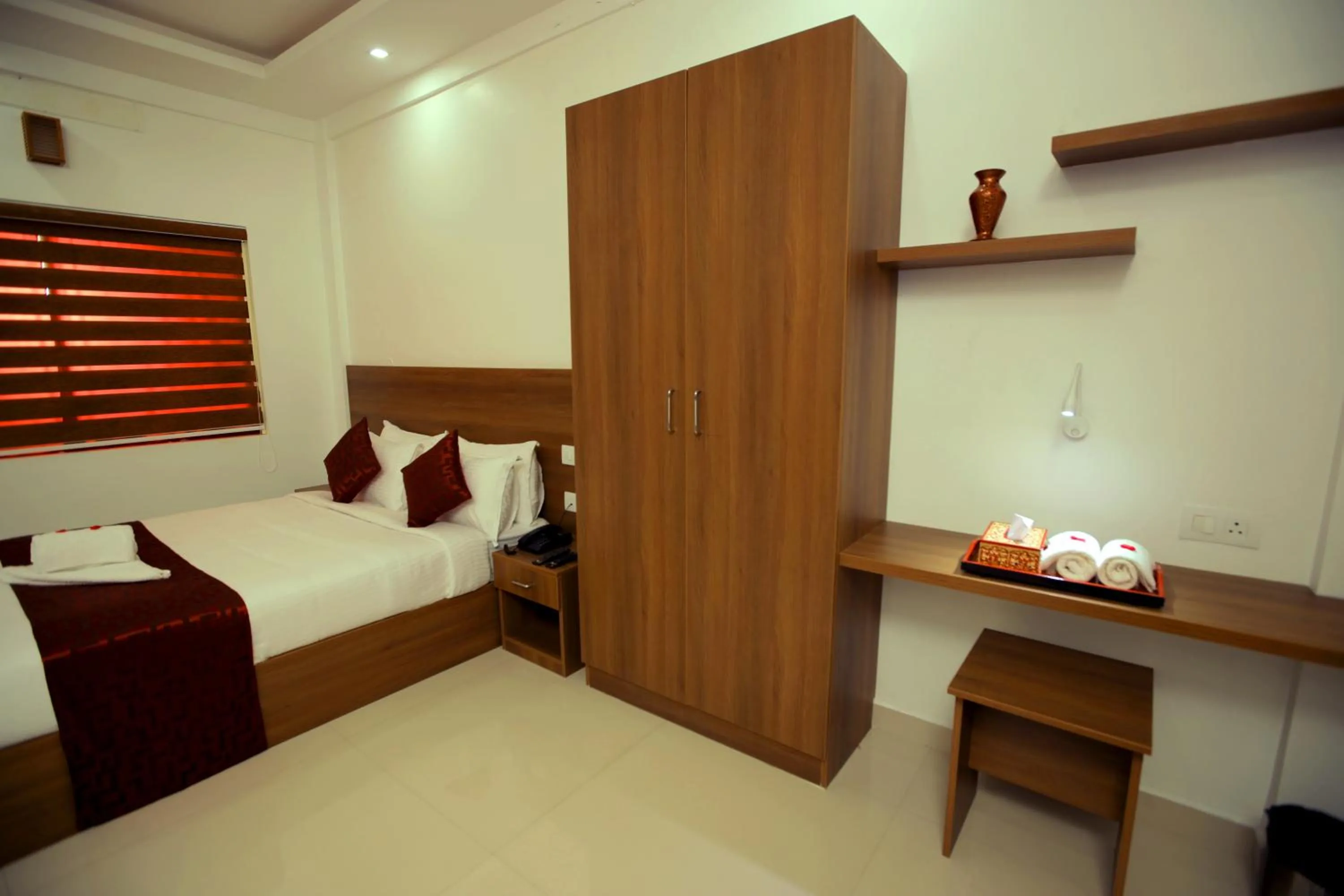 Photo of the whole room, Bed in The Patio Thekkady