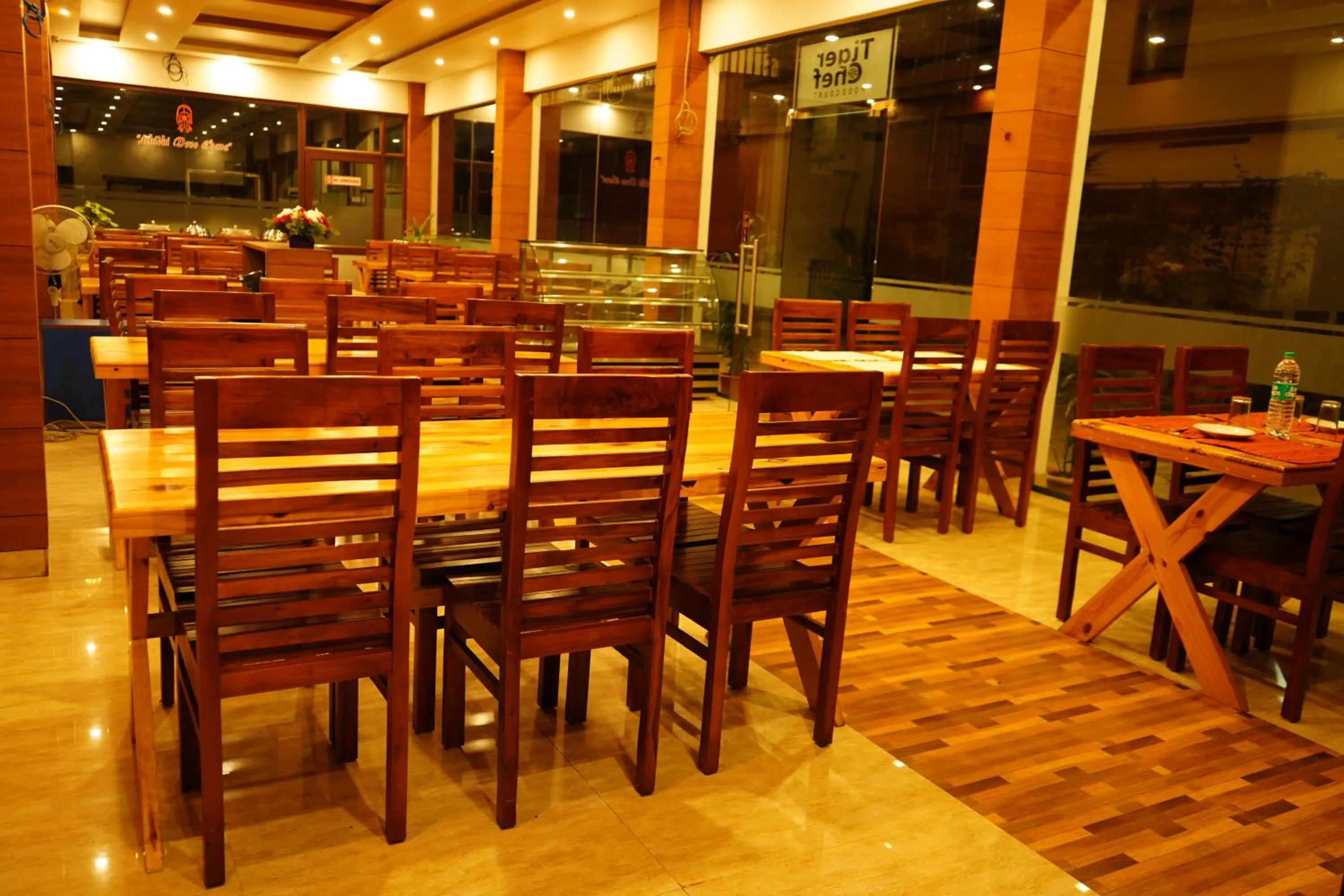 Restaurant/places to eat in The Patio Thekkady