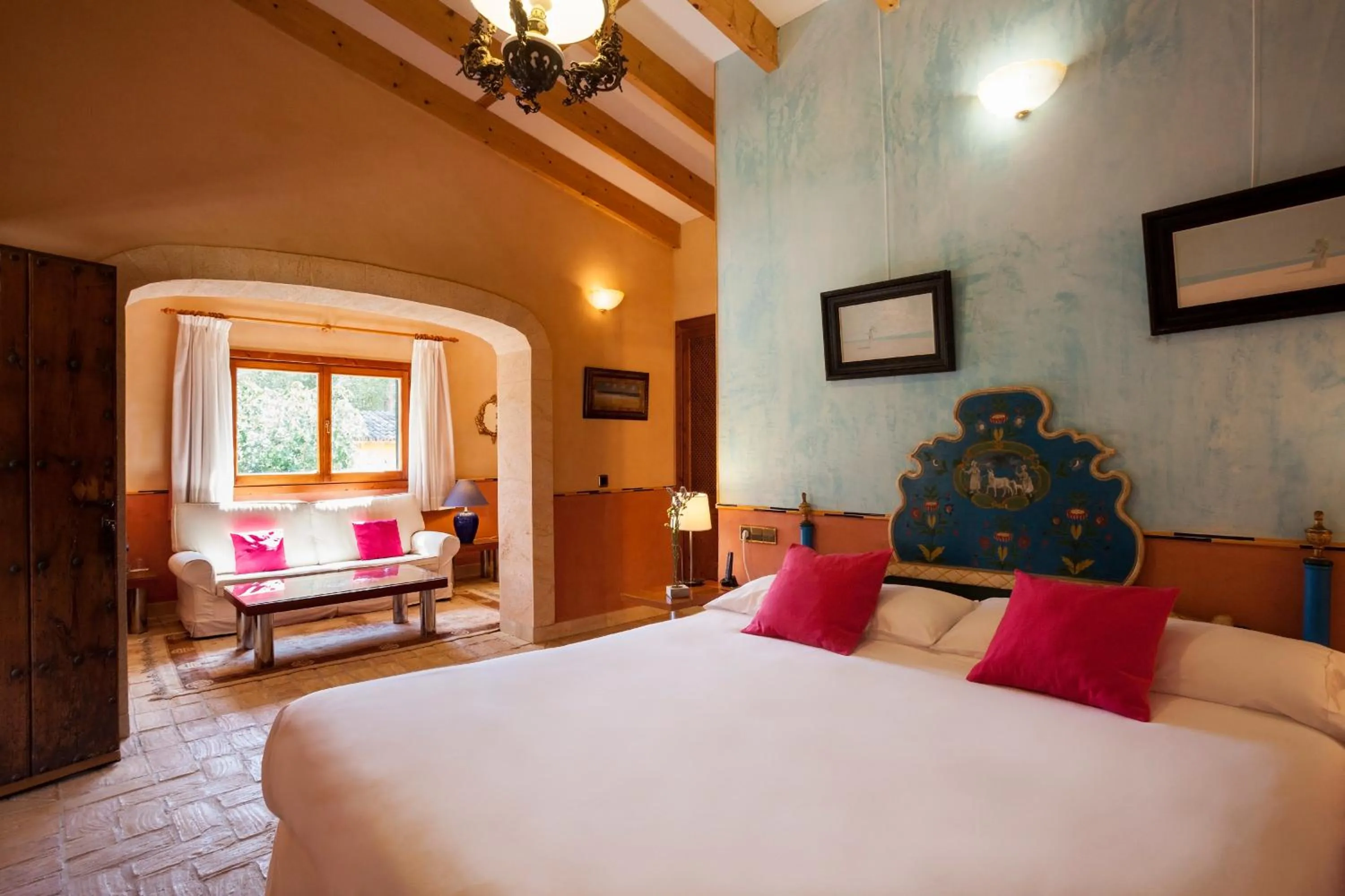Bedroom, Bed in Es Revellar Art Resort - Adults Only