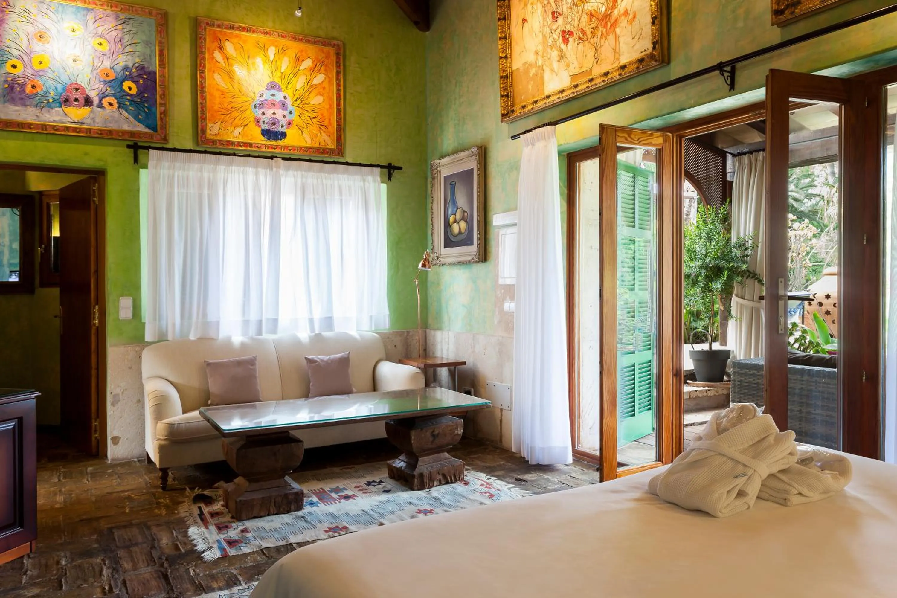 Living room, Bed in Es Revellar Art Resort - Adults Only