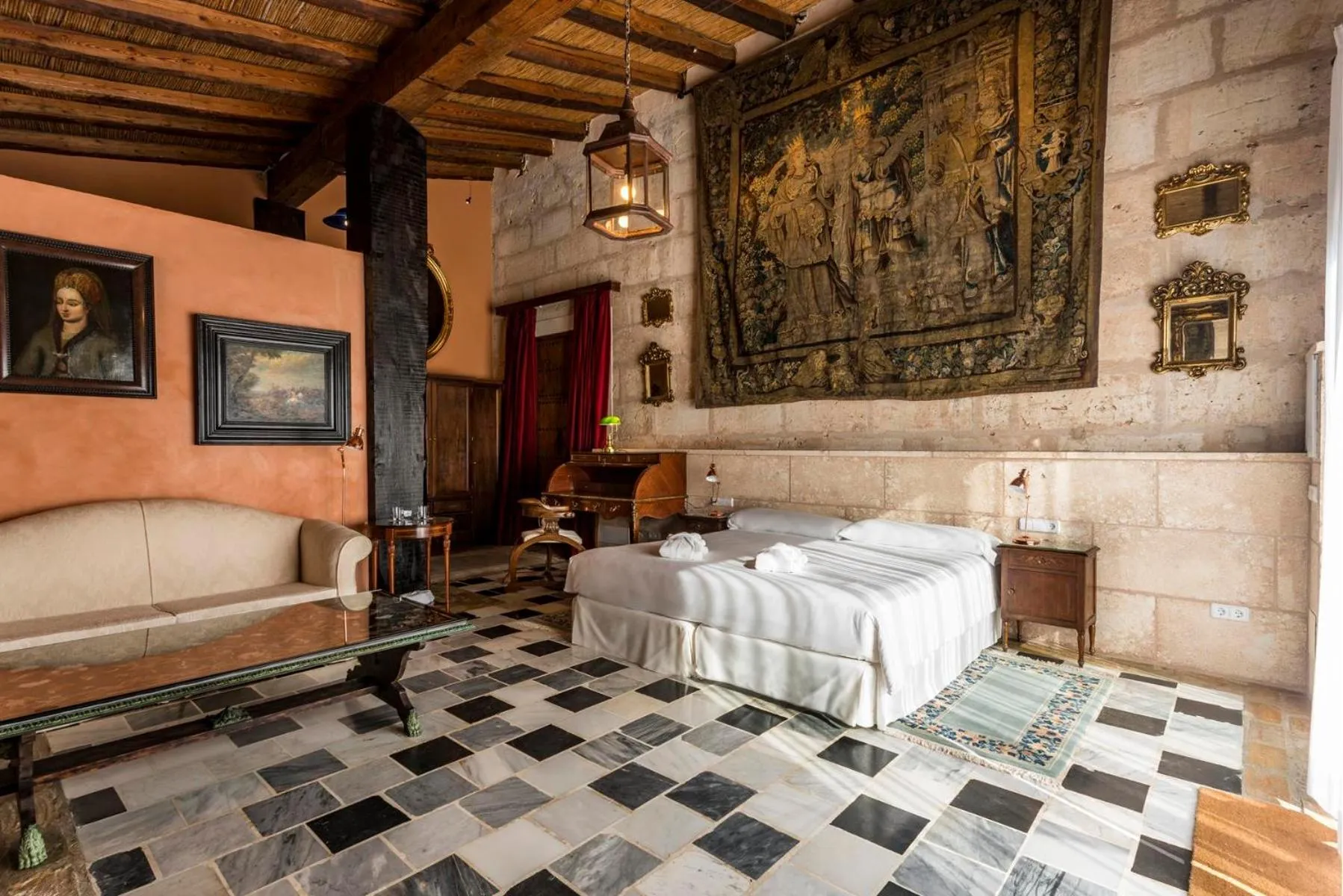 Bed in Es Revellar Art Resort - Adults Only