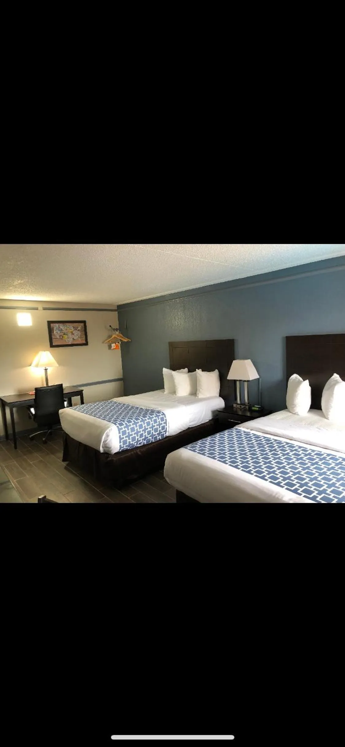 Bed in KINGS INN- Medical Downtown Midtown Memphis