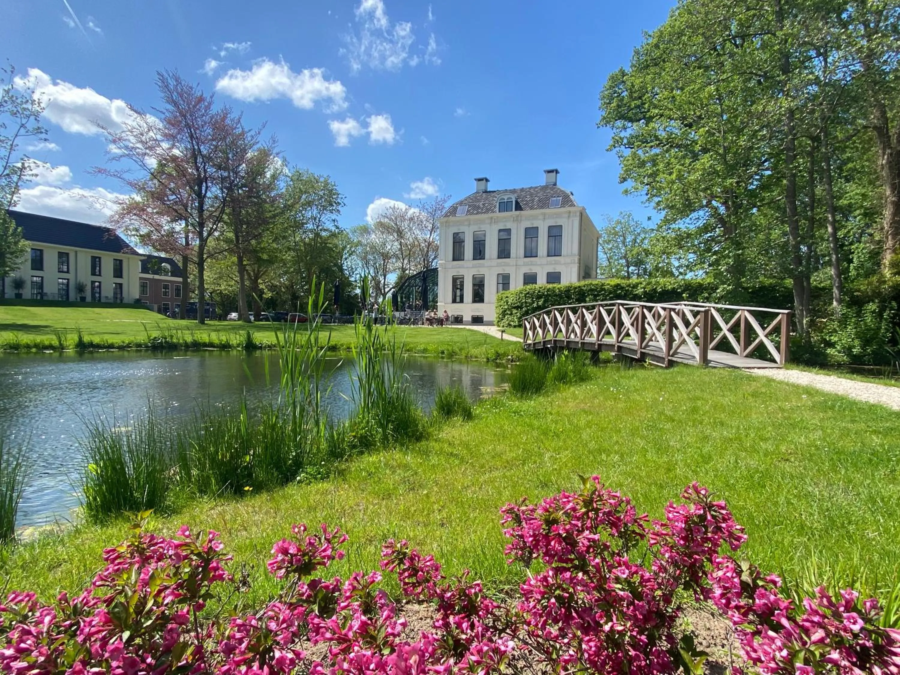 Property building in Hotel Flora Batava