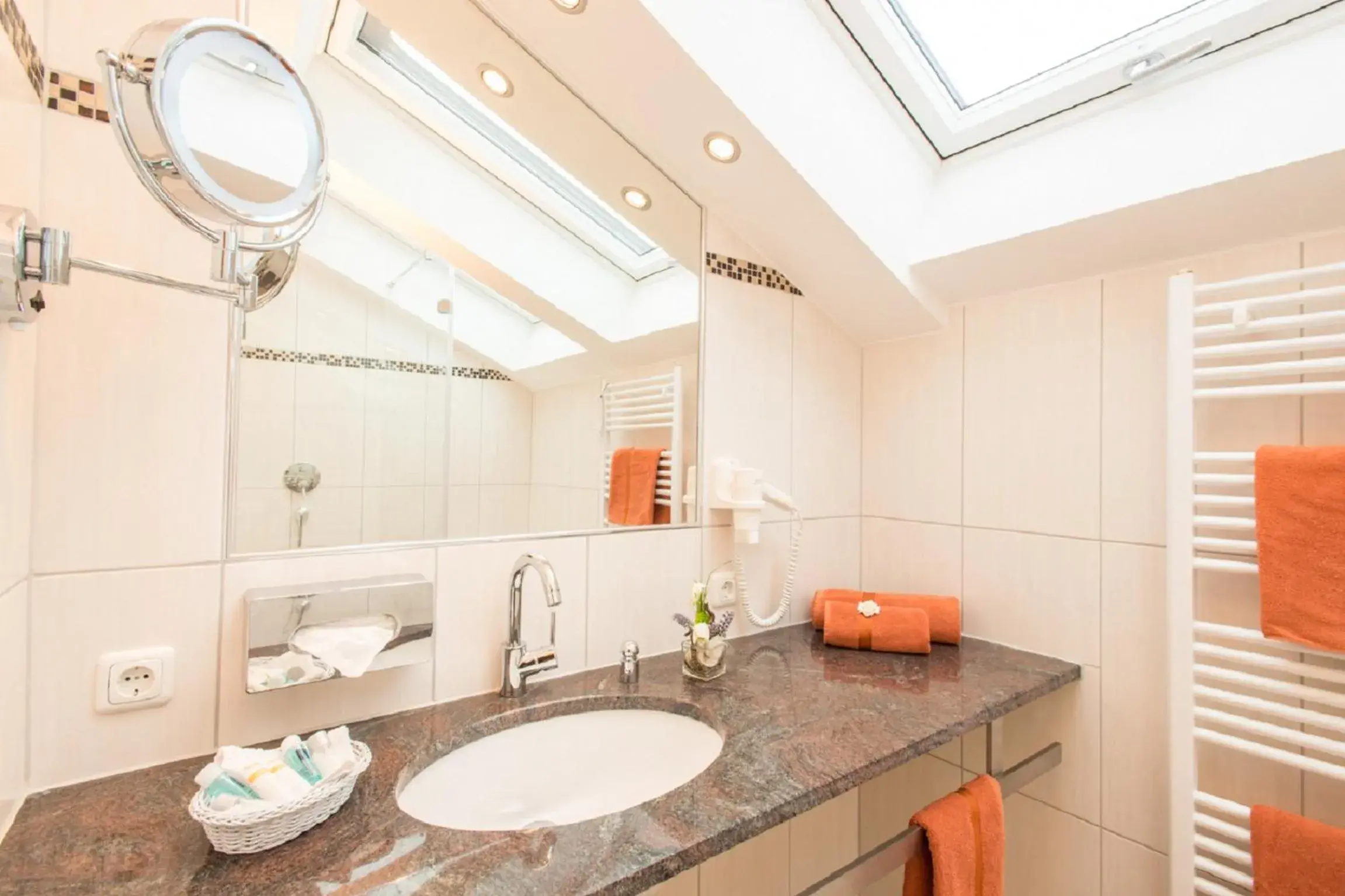 Comfort Triple Room in Hotel Alpspitz B&B Comfort Triple Room in Hotel Alpspitz B&B