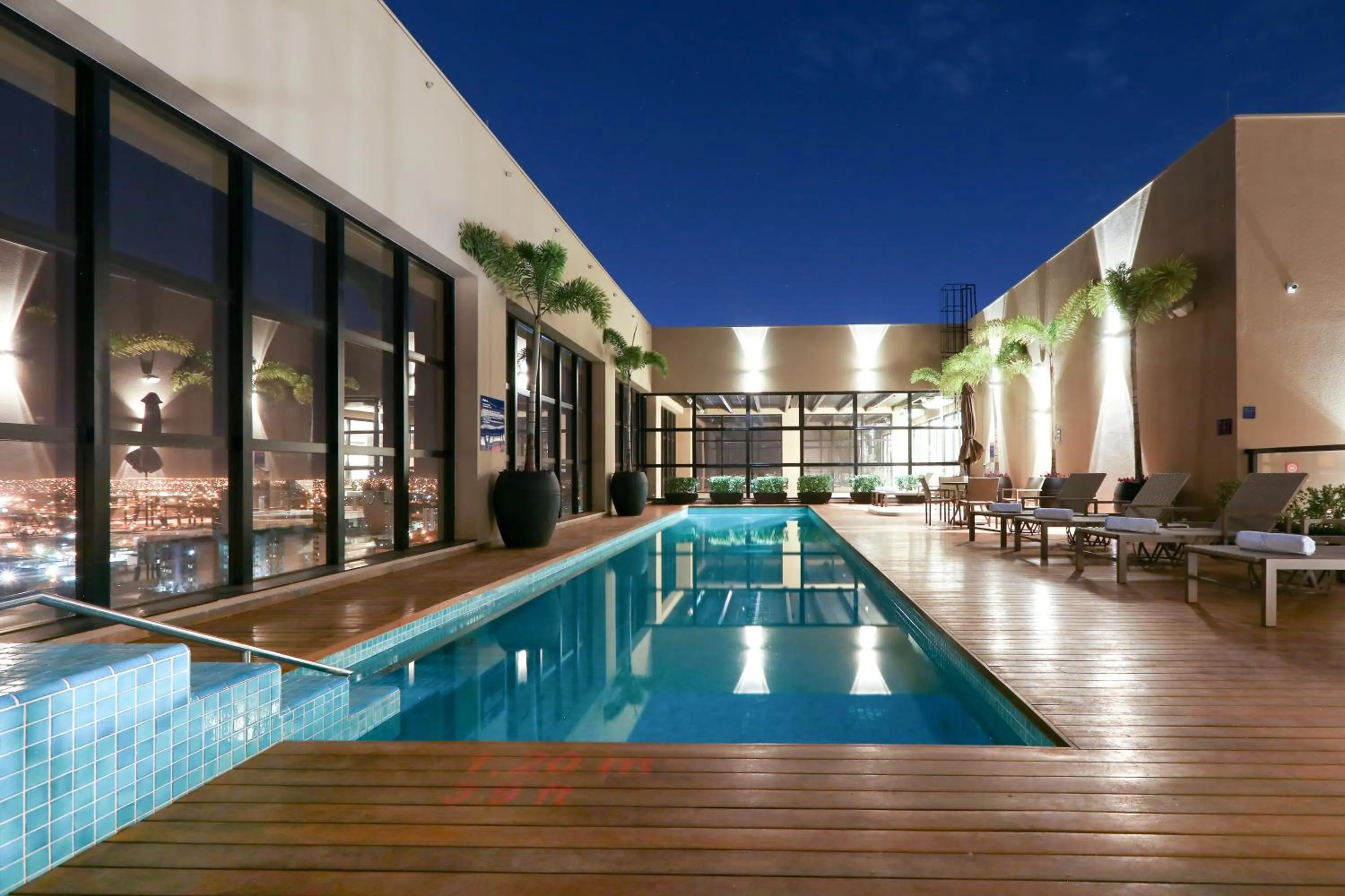 Balcony/Terrace in Comfort Suites São José do Rio Preto