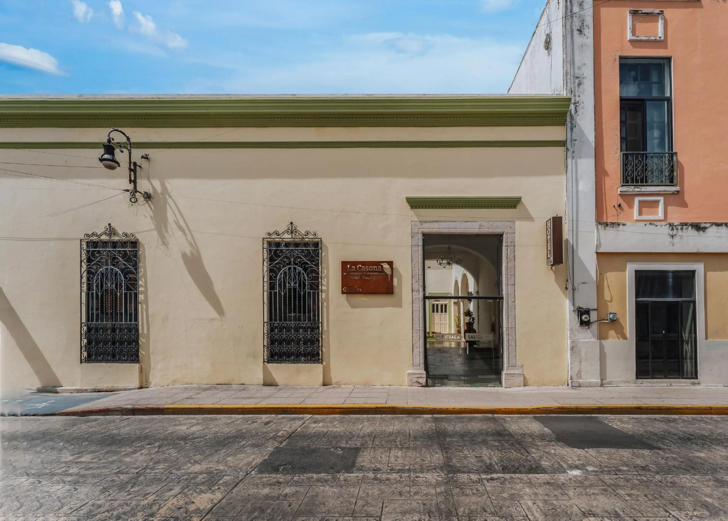 Facade/entrance in Hotel Boutique La Casona by Kavia