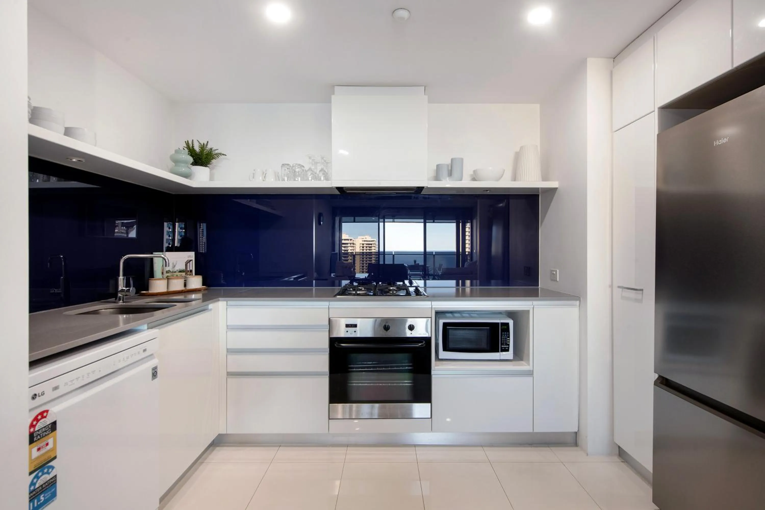 Kitchen or kitchenette in Circle on Cavill - QStay