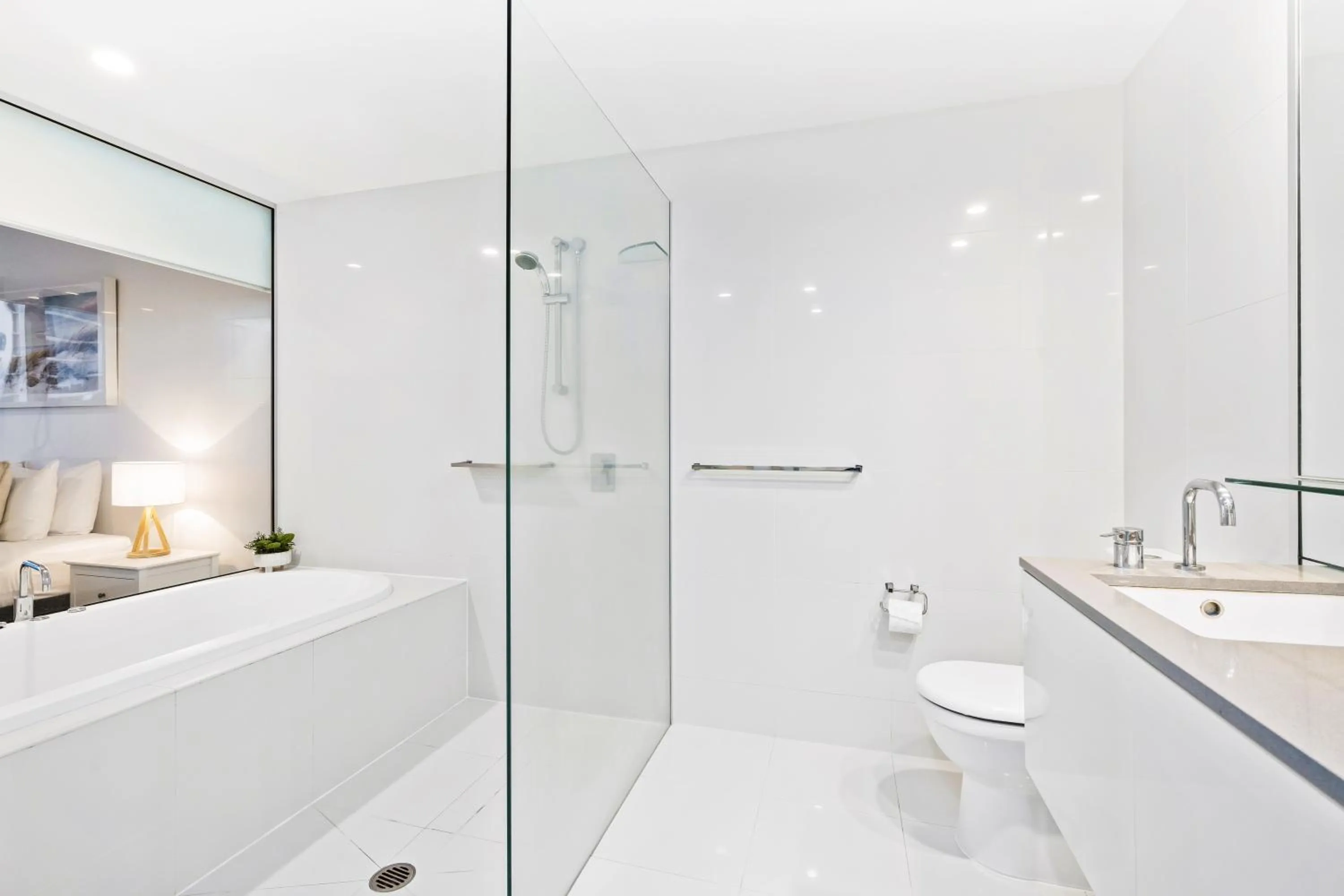 Bathroom in Circle on Cavill - QStay