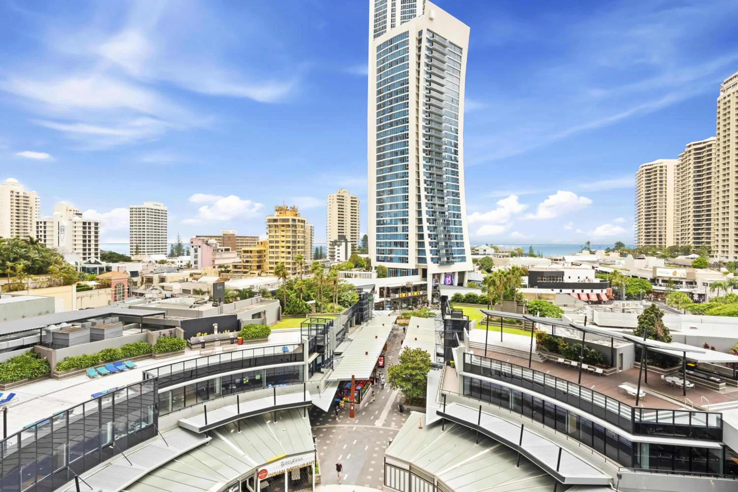 City view in Circle on Cavill - QStay